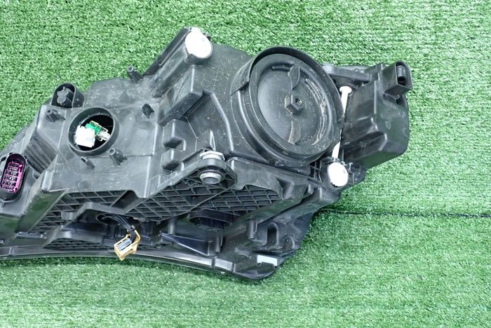 SKODA SUPERB III BI XENON 15- reflektor right light right 3V1941016B