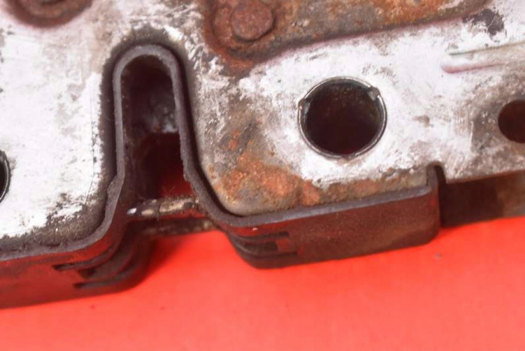 SERRURE CAPOT VW TIGUAN 1 ET 07-11