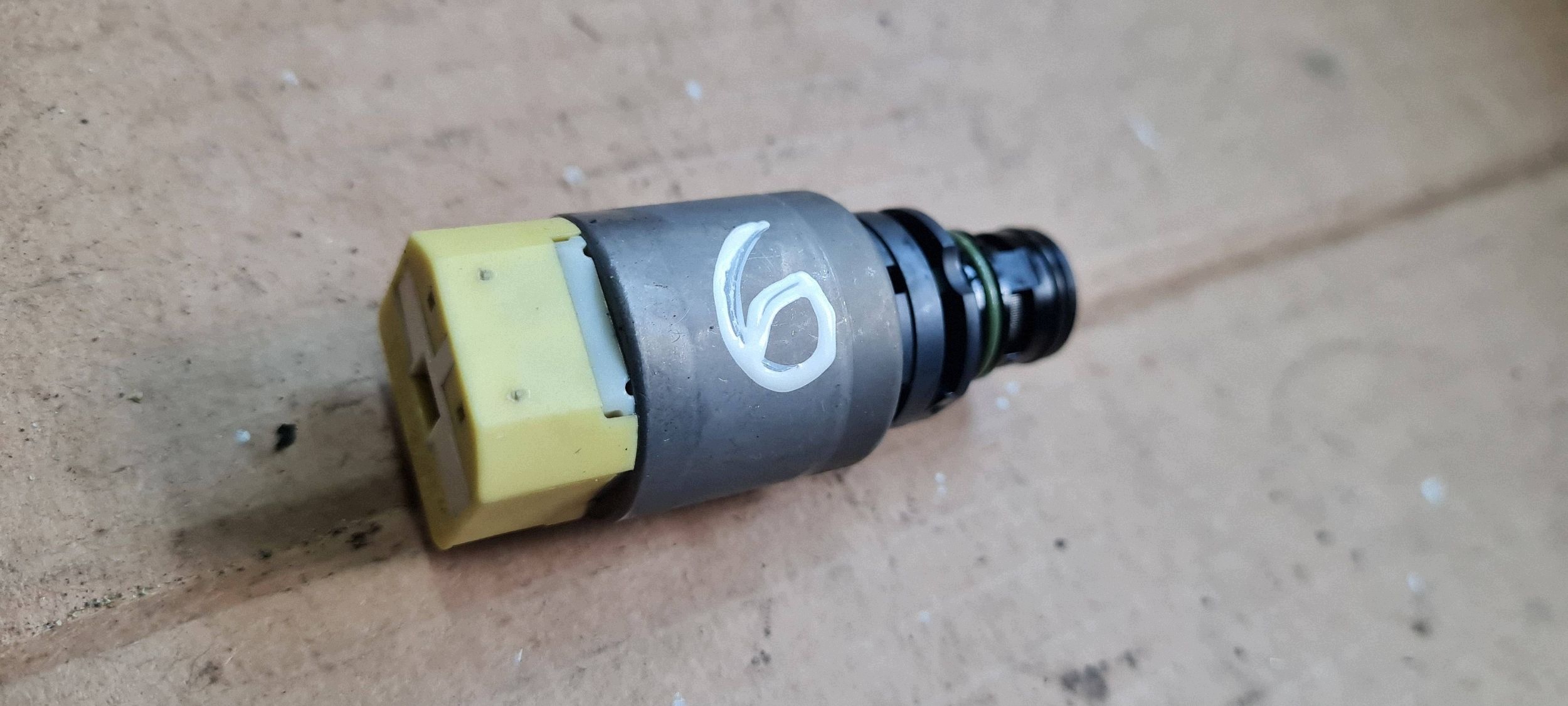 A6 C8 4K valve solenoid valve SOLENOID gearboxes gearboxes 0501221286