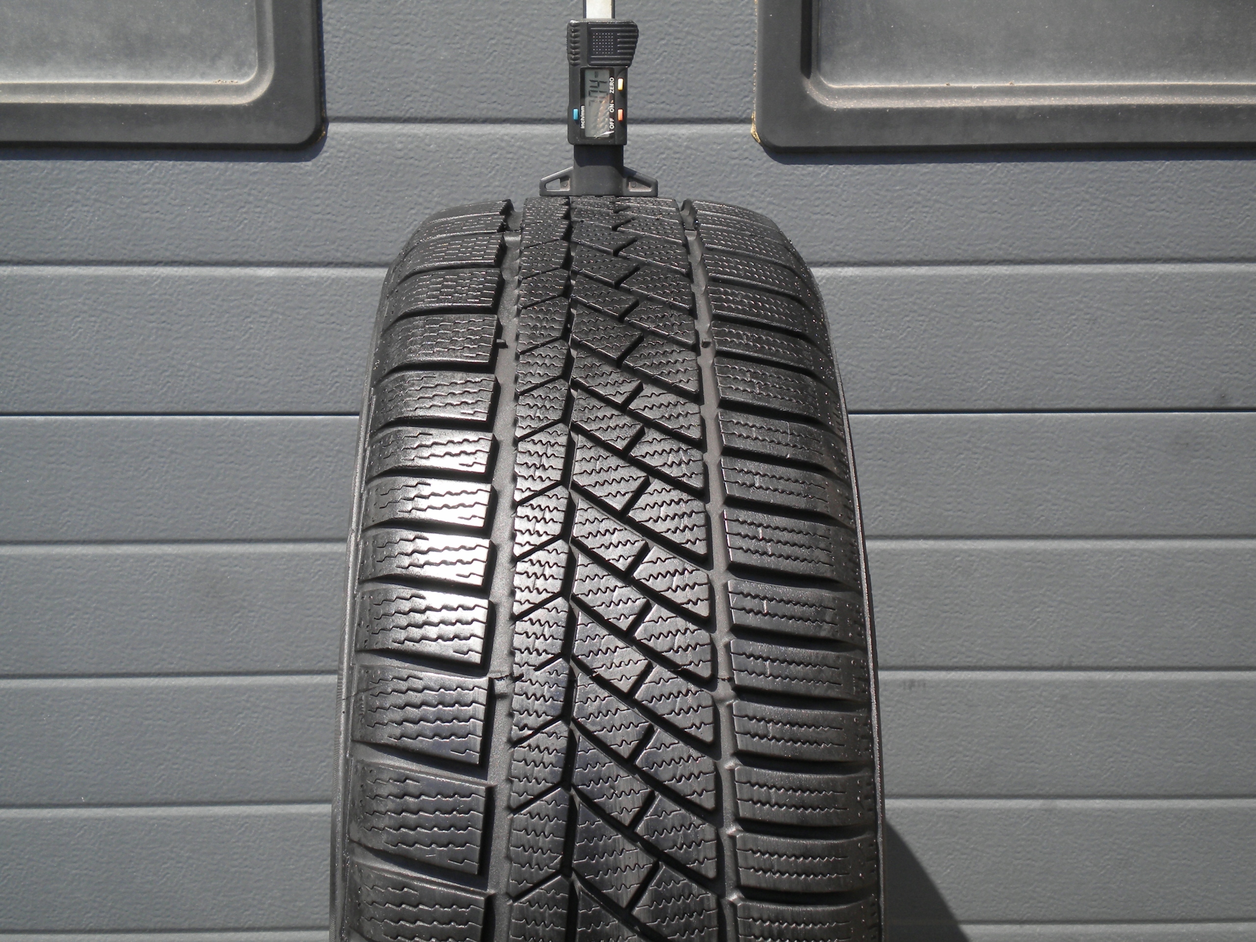 1x 205/60R16 CONTINENTAL CONTIWINTERCONTACT TS830P