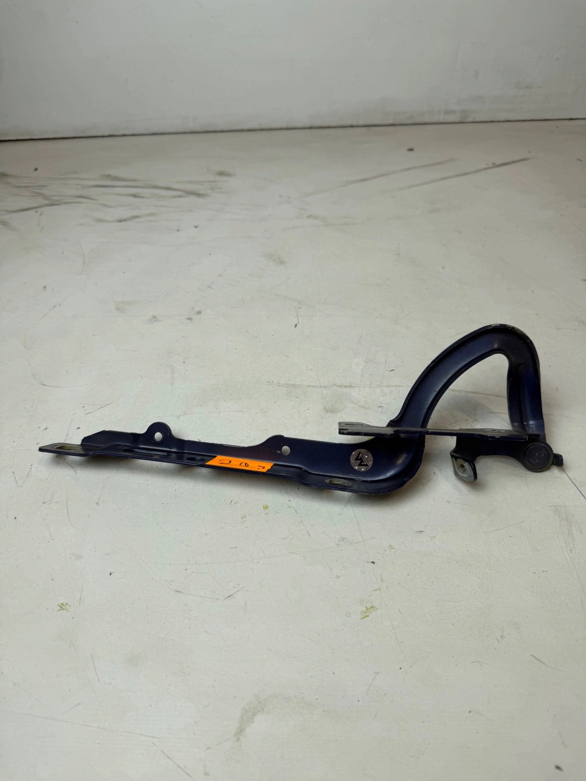 hinge bonnets front front left Peugeot 208 and