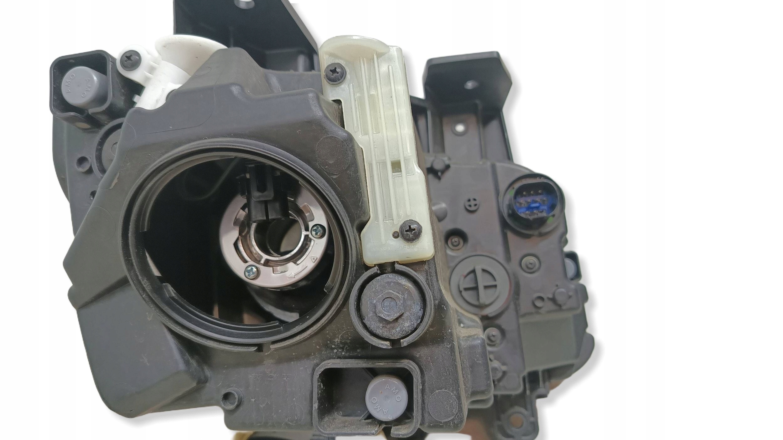 HYUNDAI KONA and LIFT light left front front left ZWYKLA lens UK 2022R