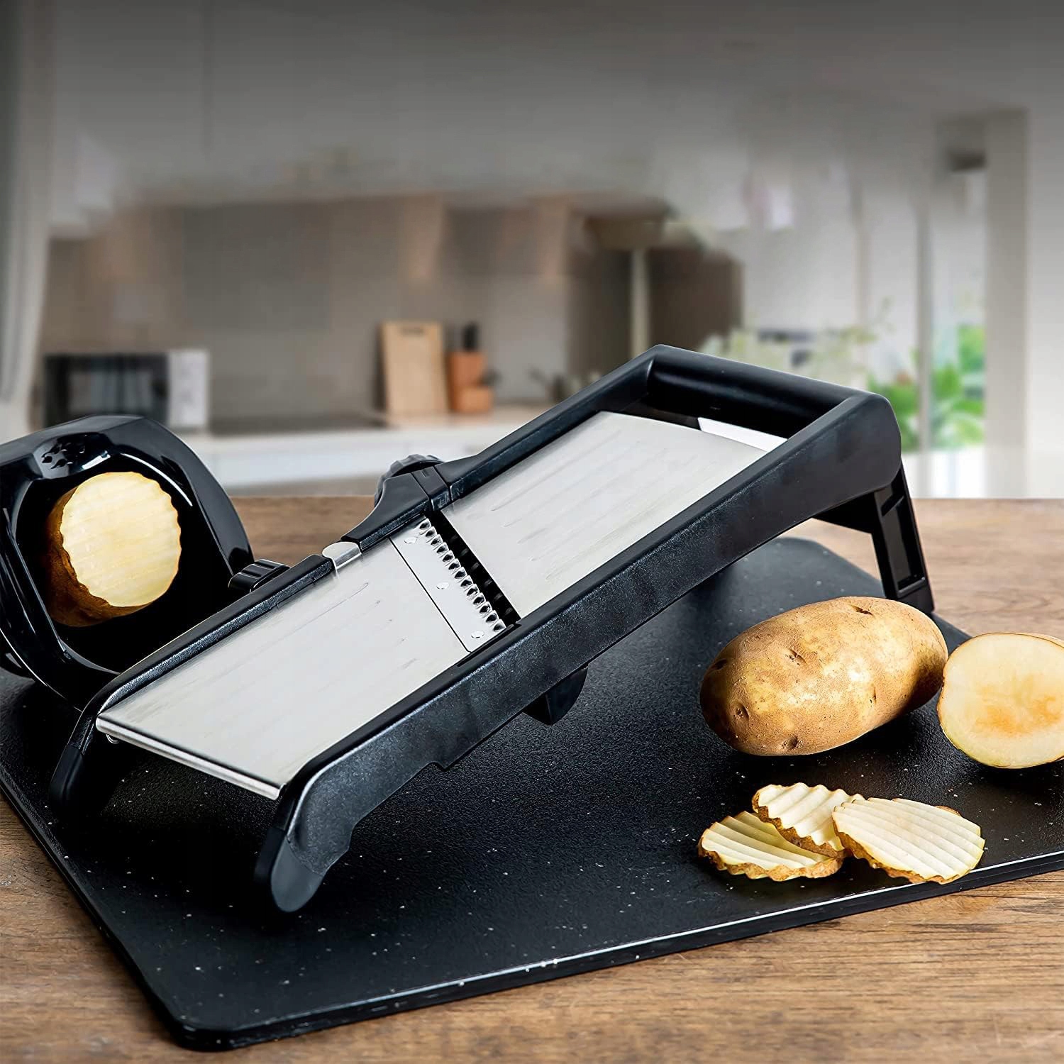 KRAJALNICA DO WARZYW KRAJALNICA DO ZIEMNIAKÓW Z 6 RODZAJAMI OSTRZY TRWAŁY Model FG10013