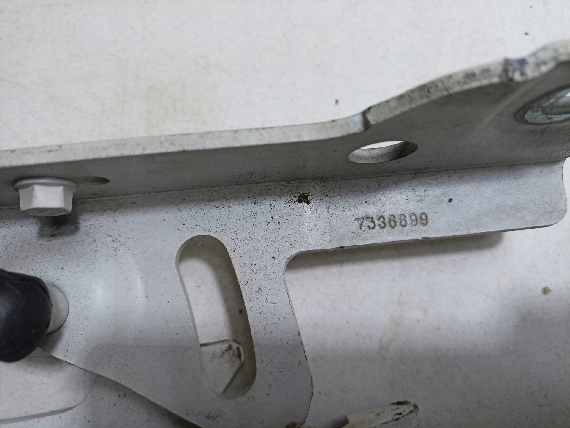 hinge bonnets BMW 3 F30 2014 7336699