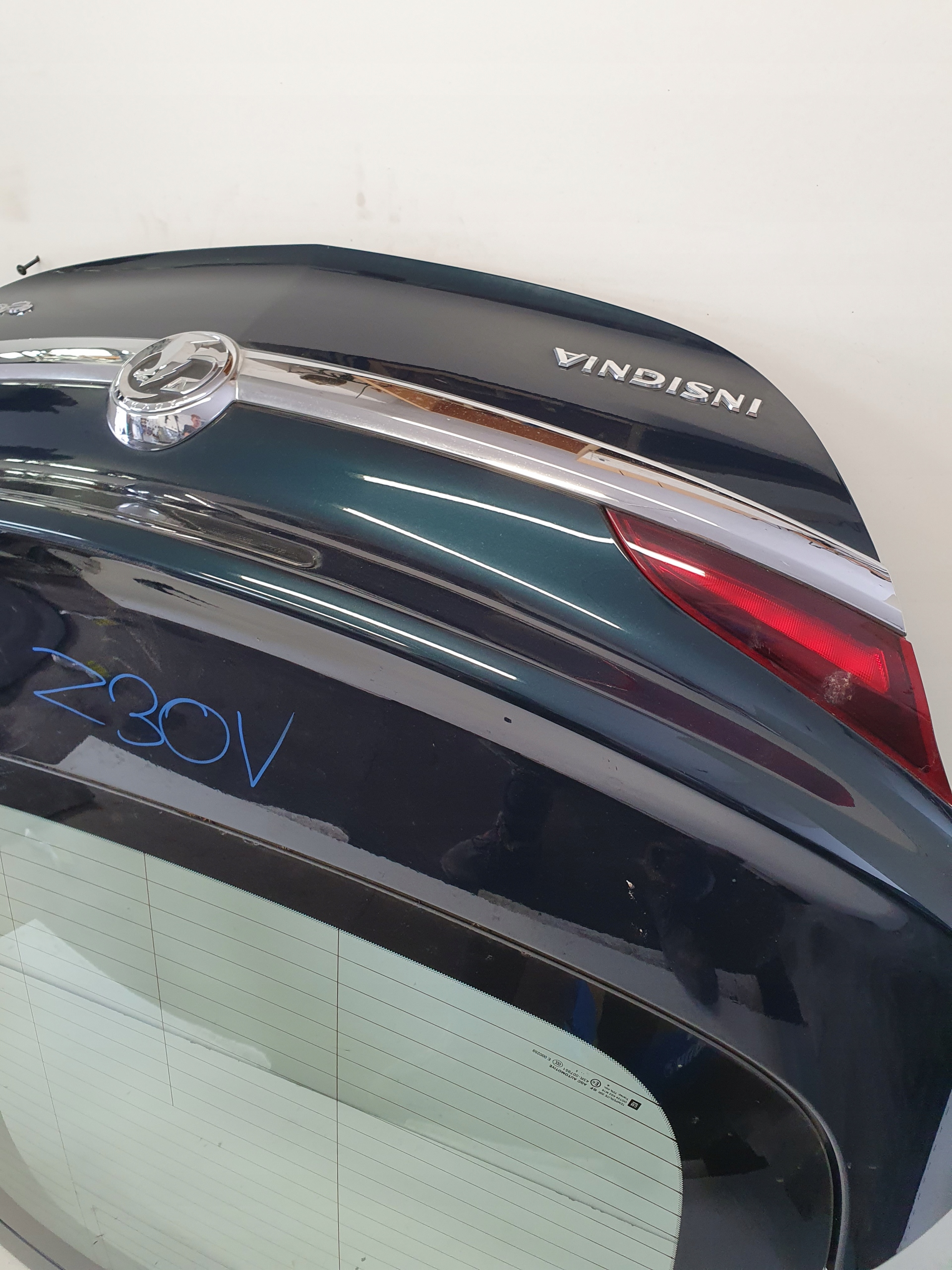 OPEL INSIGNIA A LIFT HB trunk door boot Z30V