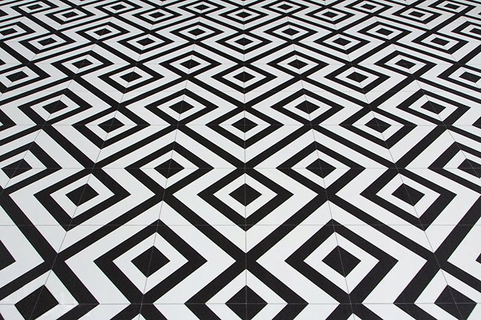 2,5m CZARNO BIAŁA GRUBA WYKŁADZINA PCV BINGO 250cm Grubość 2.8 mm