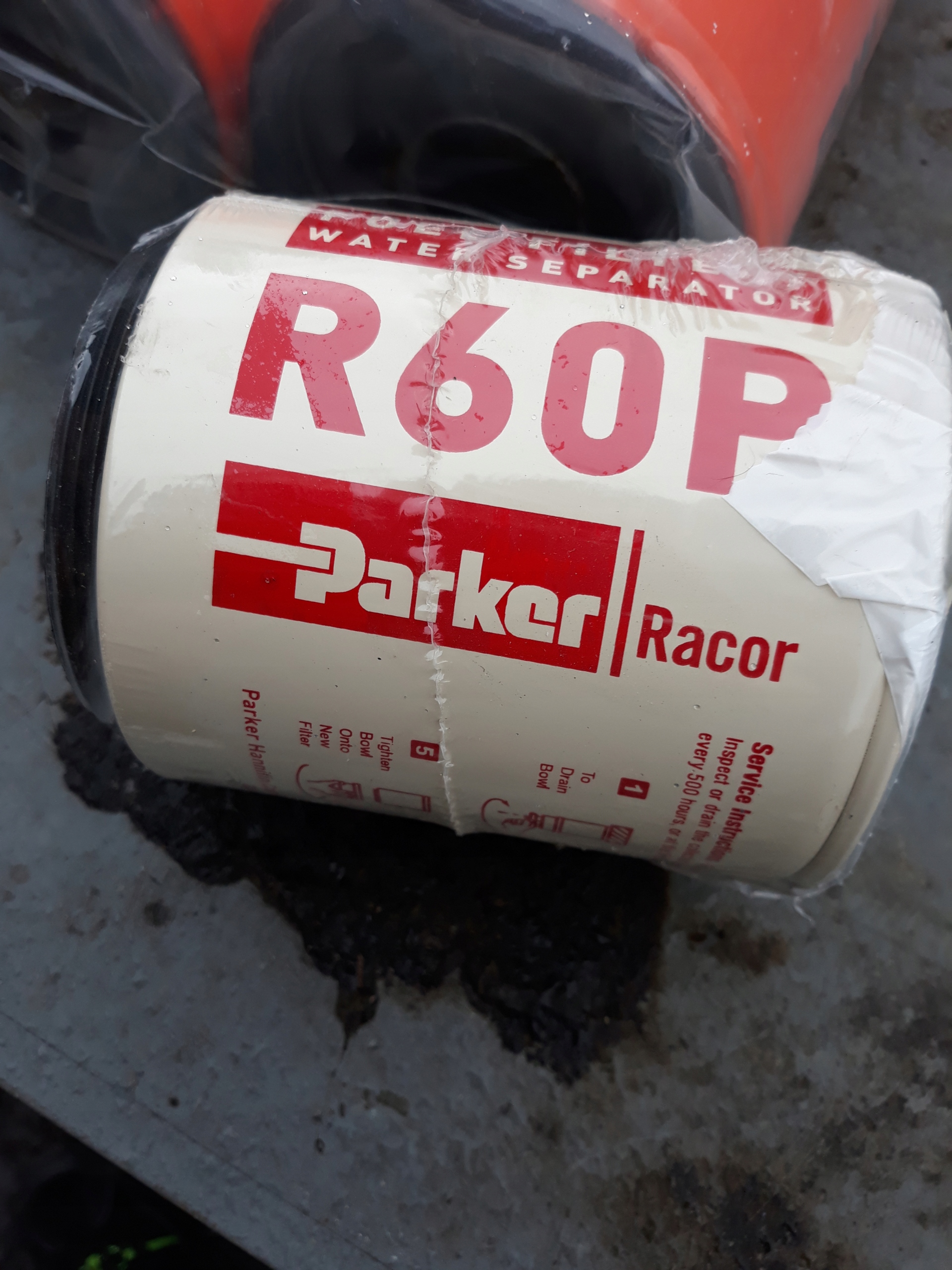 Паливний фільтр Parker R60P