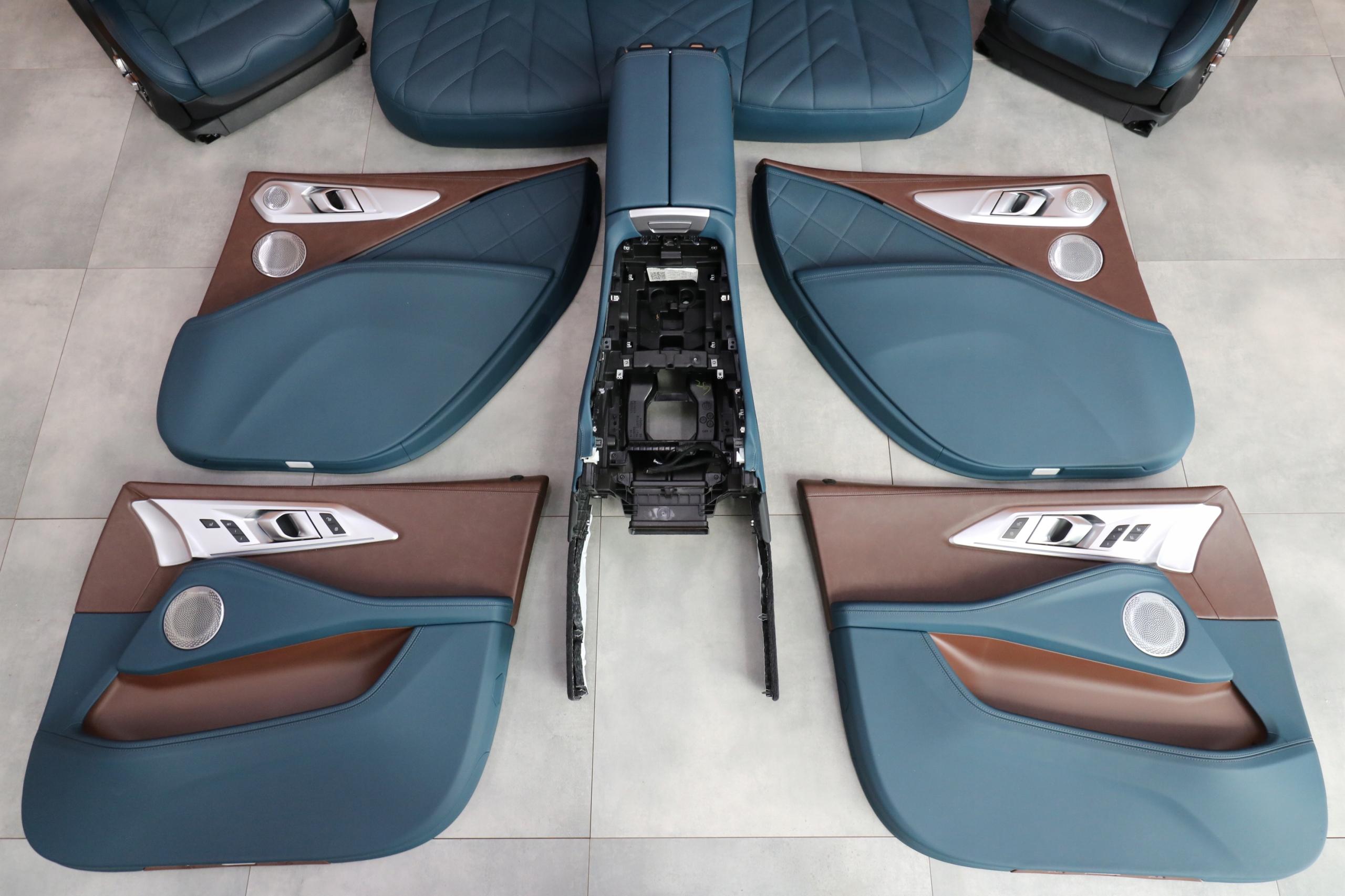 BMW XM G09 Interne Sièges Chauffé MASAZ WENTYLACJA BOWERS DEEP LAGOON