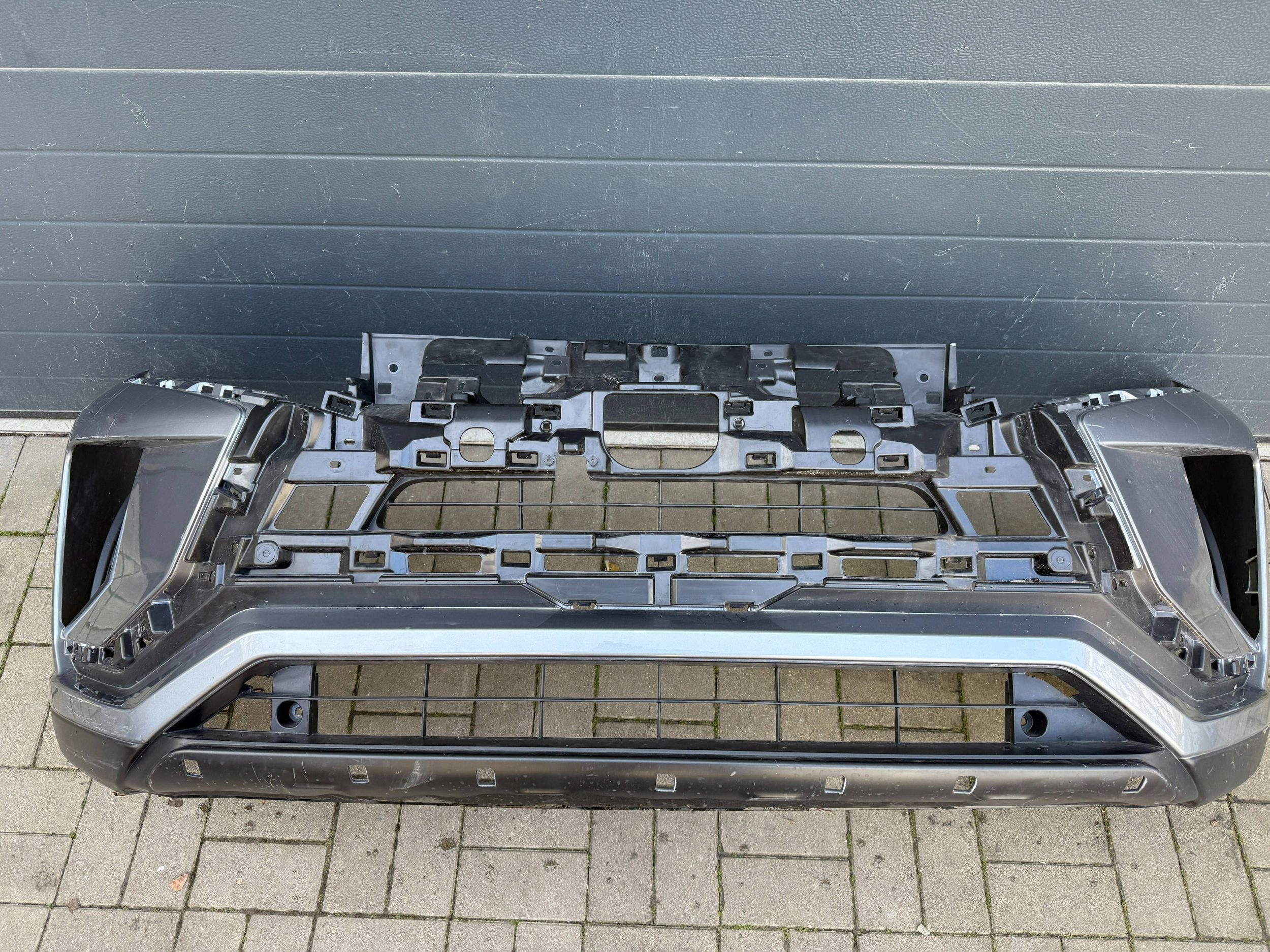 Mitsubishi Eclipse Cross 18- nárazník předek přední