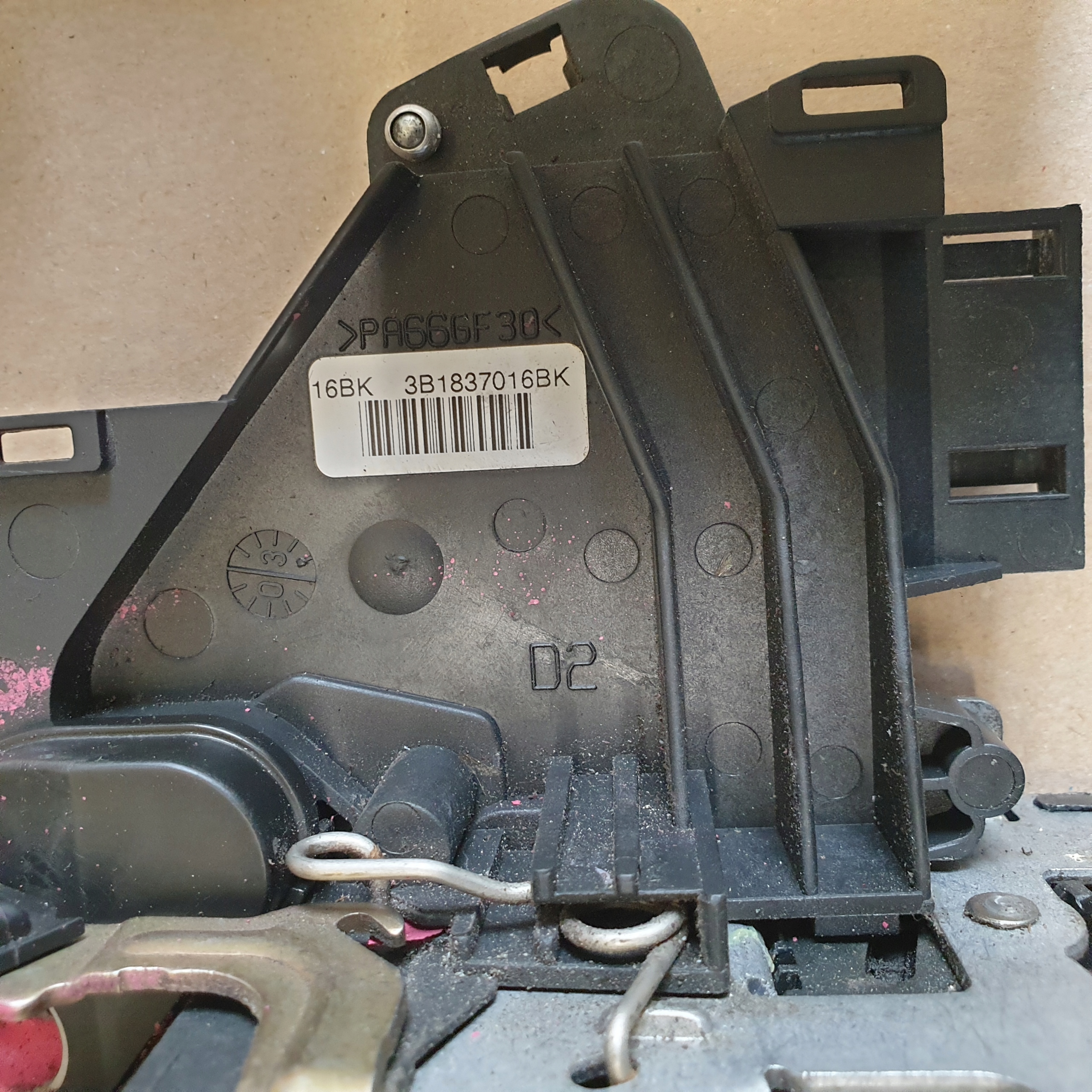 lock door cover right front VW PASSAT B5 EU OE