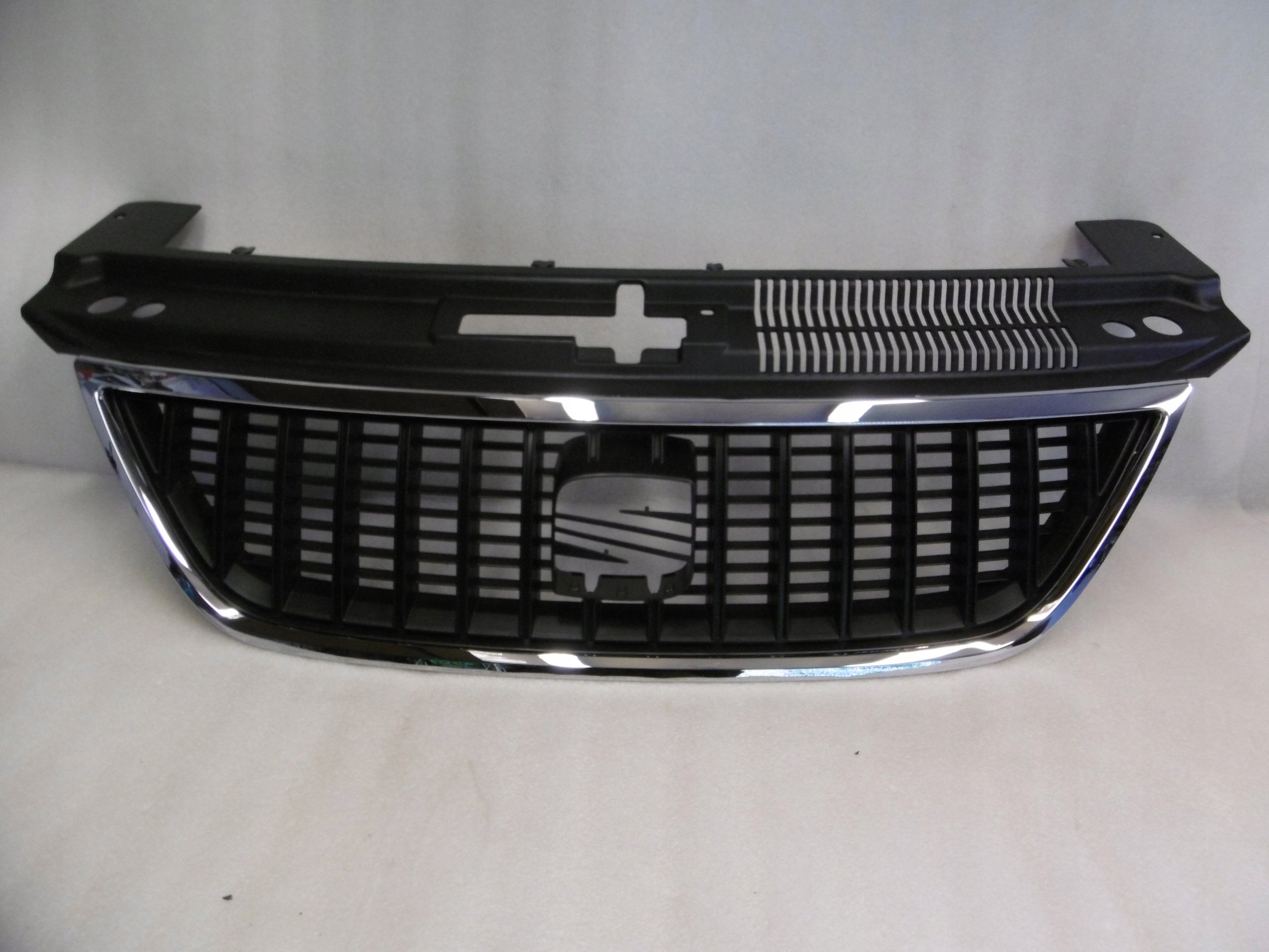 SEAT ALHAMBRA 7N5 - atrapa NOWA ORYGINAŁ