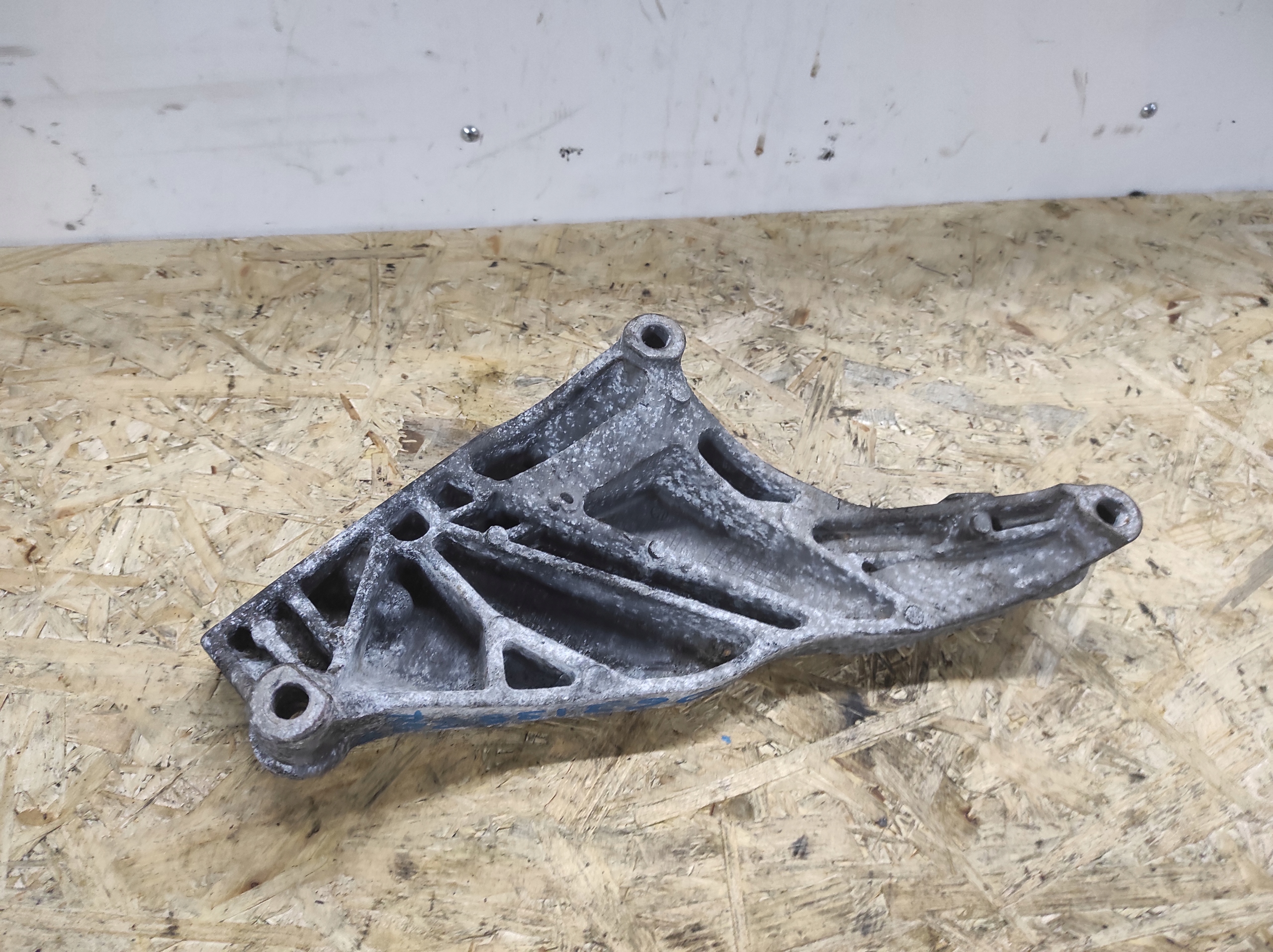 engine mount VW T6 2.0TSI Volkswagen OE 06J199207R