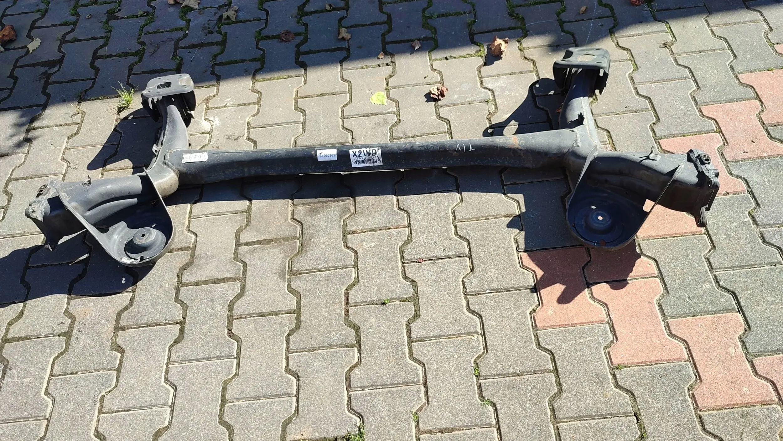 SsangYong Tivoli 2016 sider rear part axis