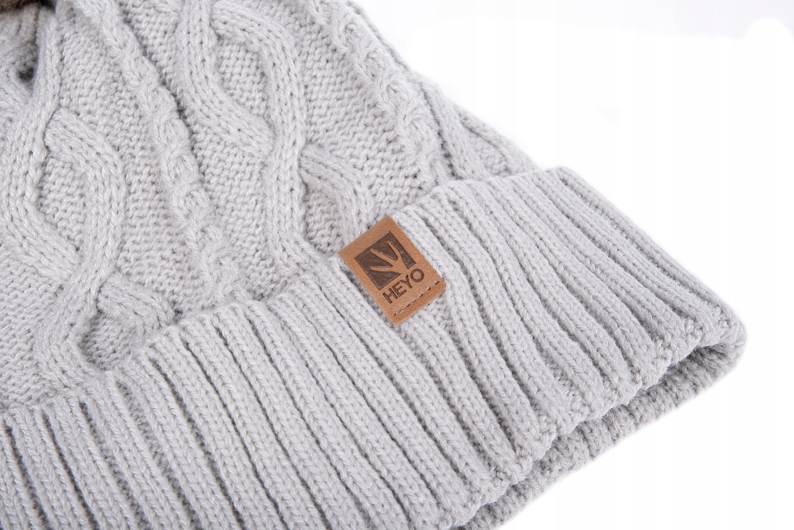 CZAPKA DAMSKA ZIMOWA Z POMPONEM POLAREM OCIEPLENIEM WARKOSZ CIEPŁA BEANIE Rozmiar uniwersalny