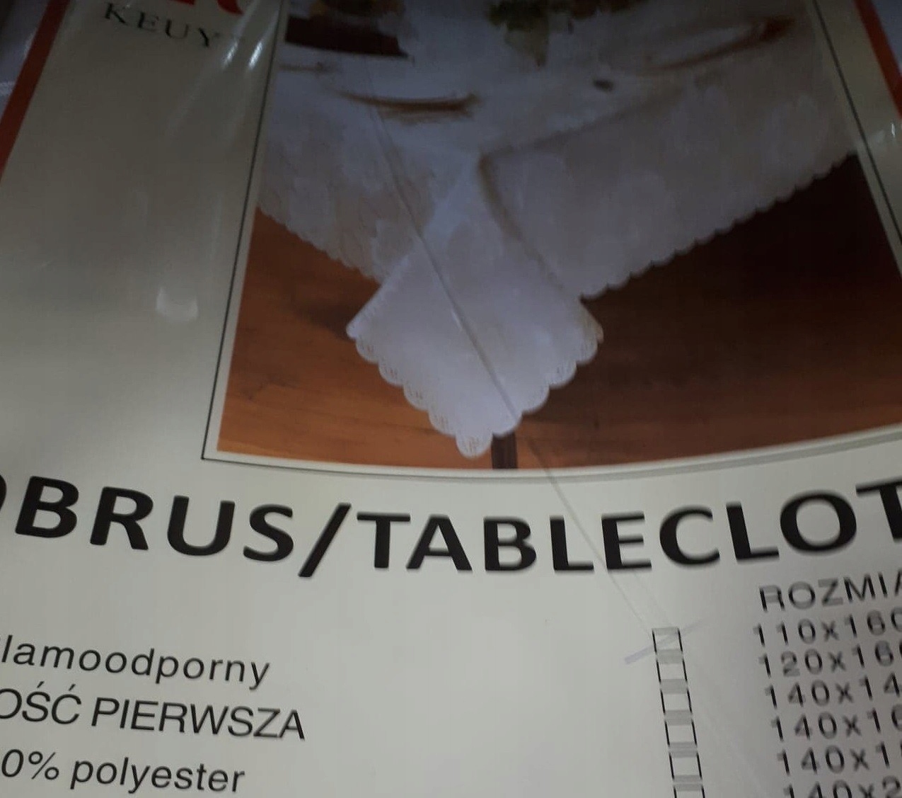 

Obrus plamoodporny biały 160 cm 350 cm