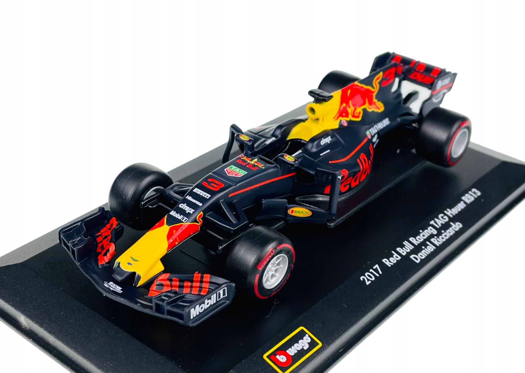Bburago Race 2017 Red Bull Racing RB13 #3 Daniel Ricciardo 1:32