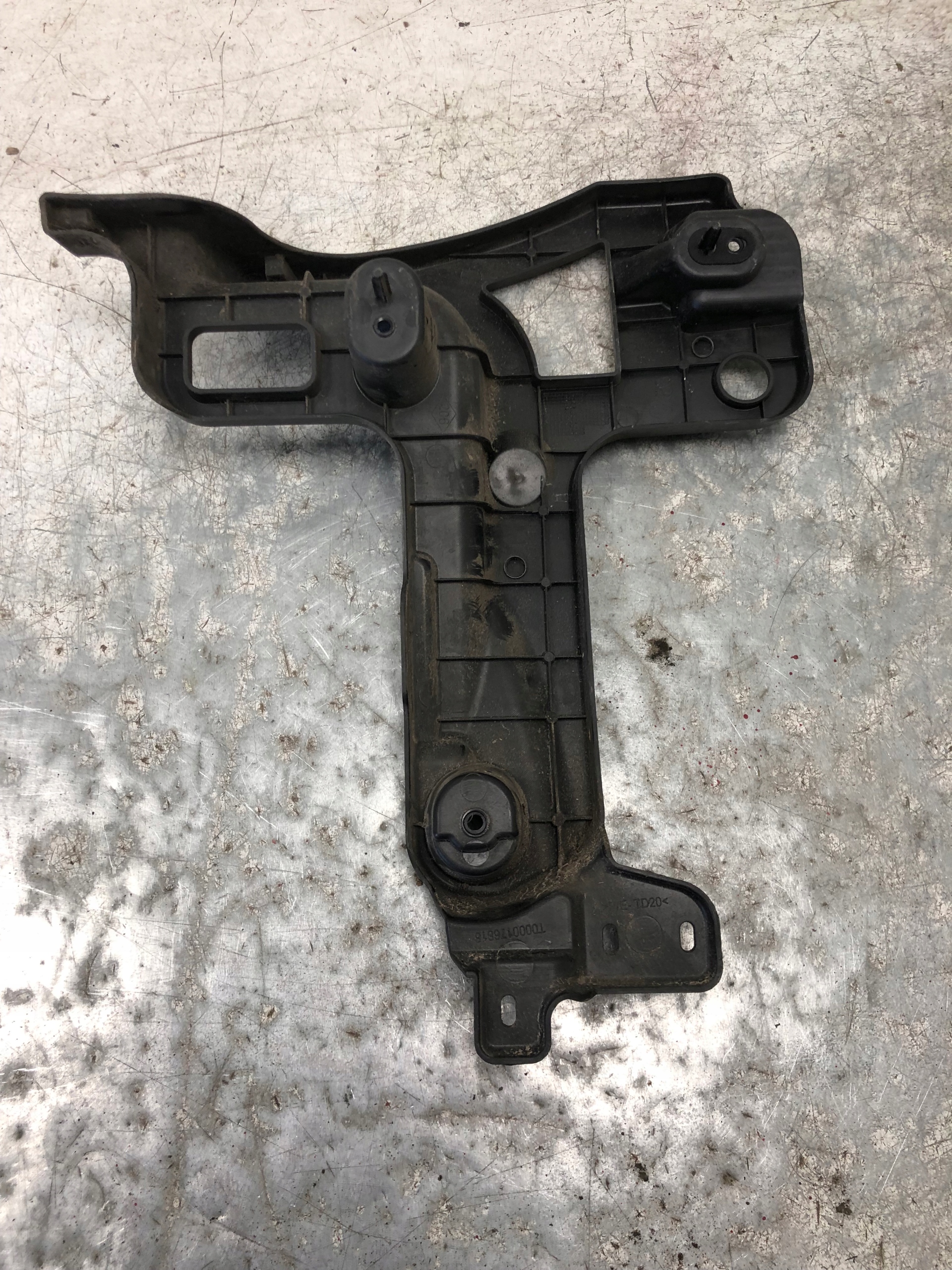 RENAULT TALISMAN Berline Support Droite Arrière 850423150R