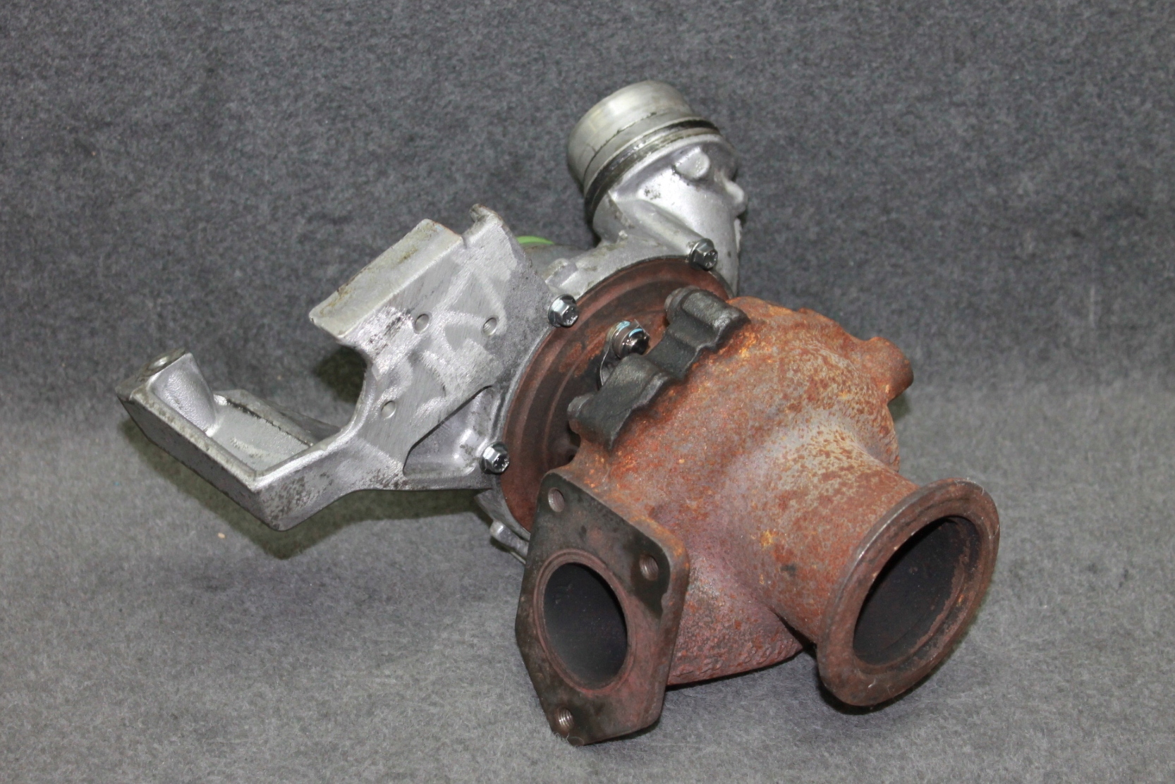 BMW E87 E60 E90 E81 E83 2.0D N47D20C - TURBO TURBINA turbo 7810189