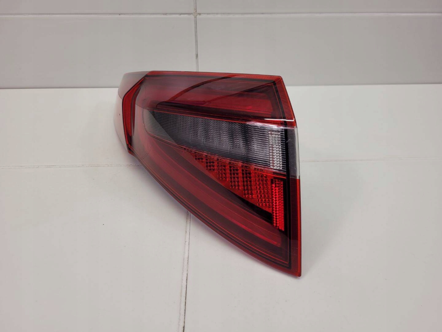 light rear left side Alfa Romeo Stelvio 2017 20800999