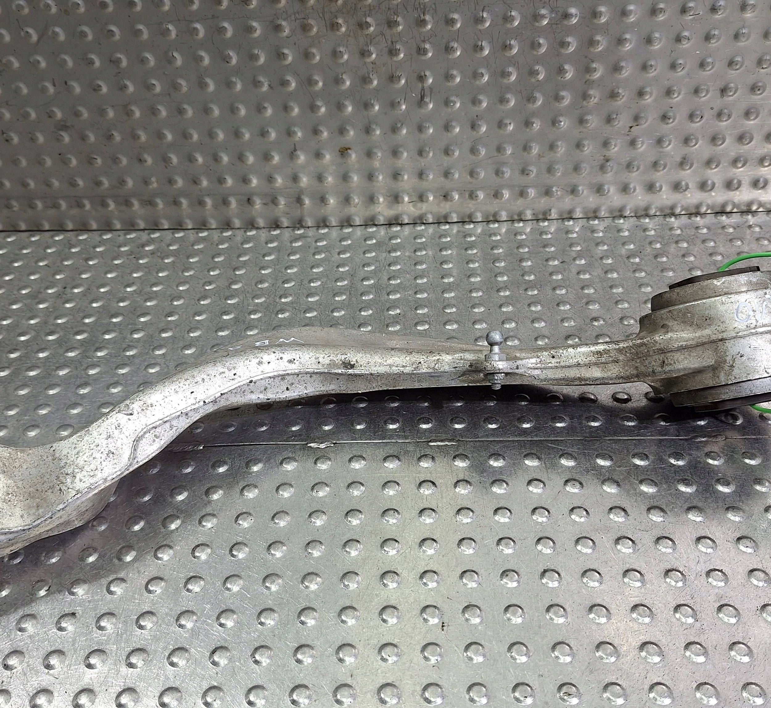Querlenker rechts vorne 6770686 BMW E60 E61 XDRIVE