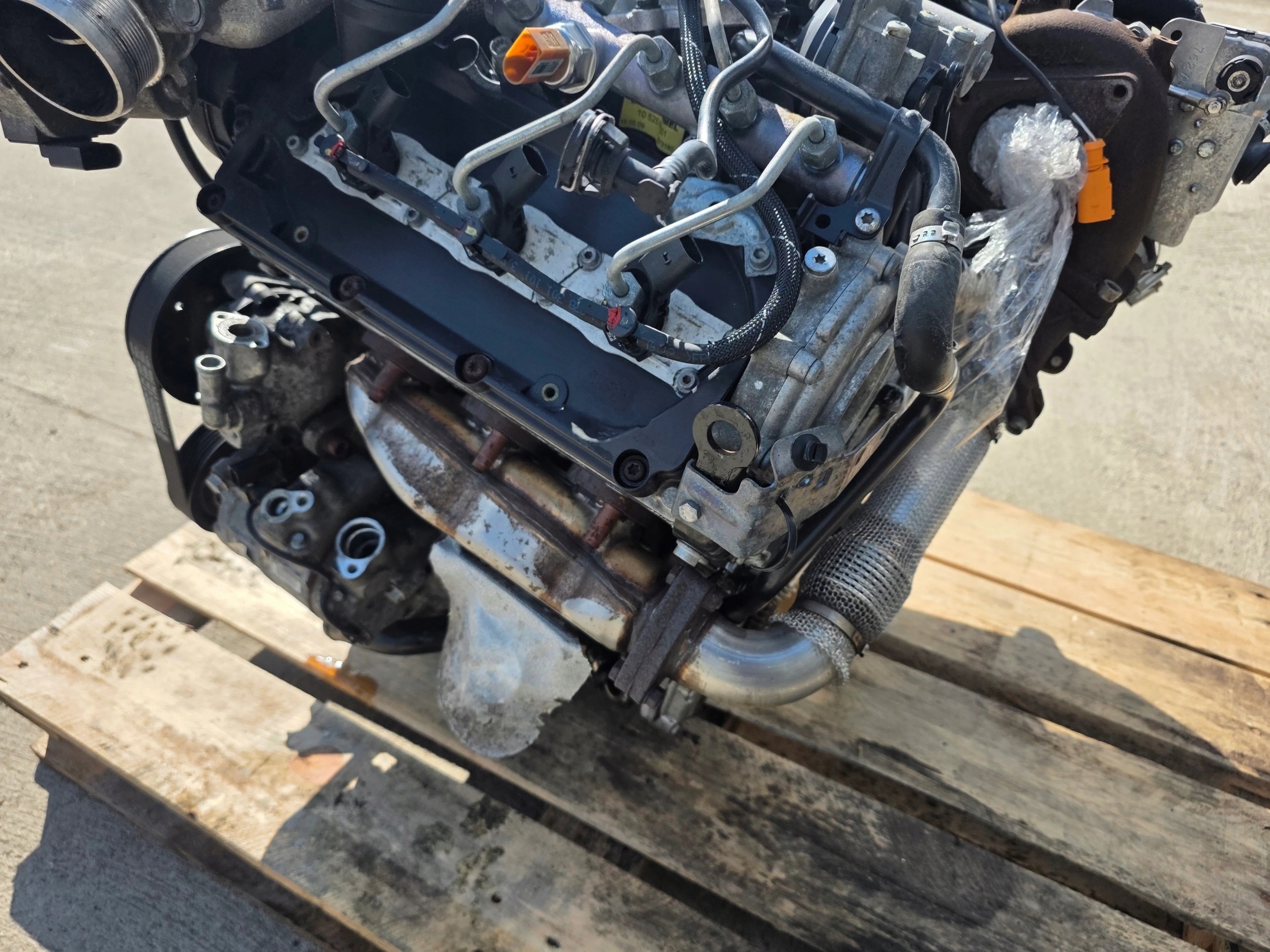 engine AUDI A4 B8 A5 8T Q5 8R 3.0 TDI CCW CCWA complete *4* 124809KM
