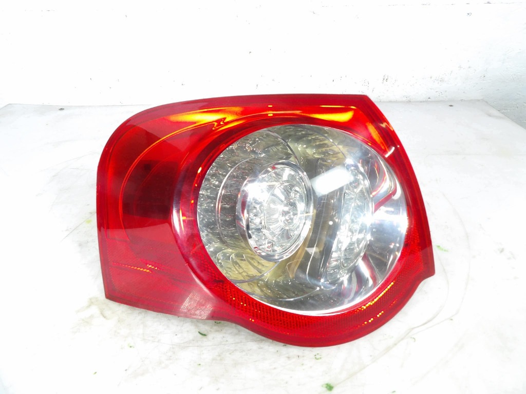 VW PASSSAT B6 KOMBI light rear part left 3C9945095C