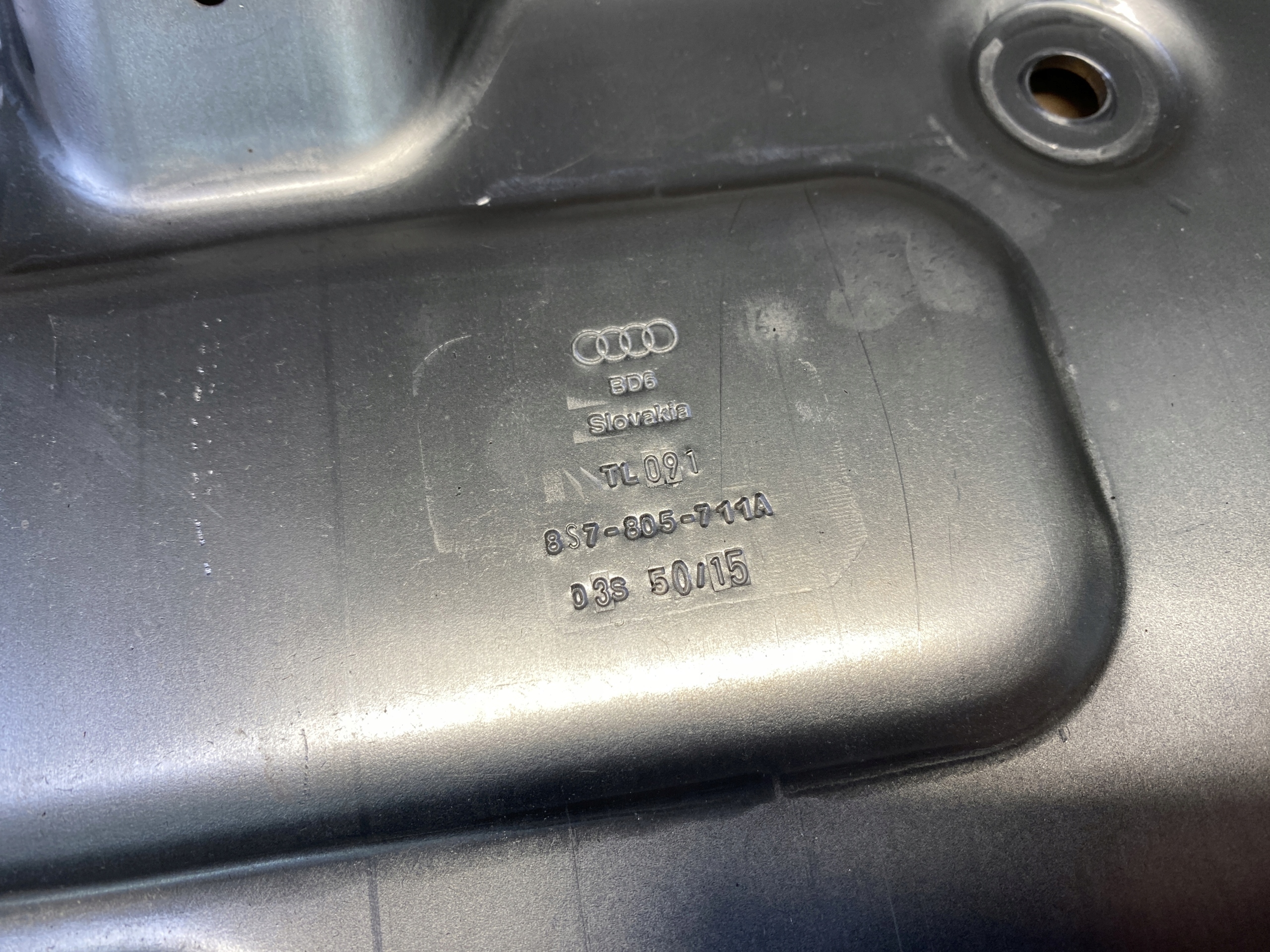 AUDI TT 8S CABRIO holder of the speaker left rear part