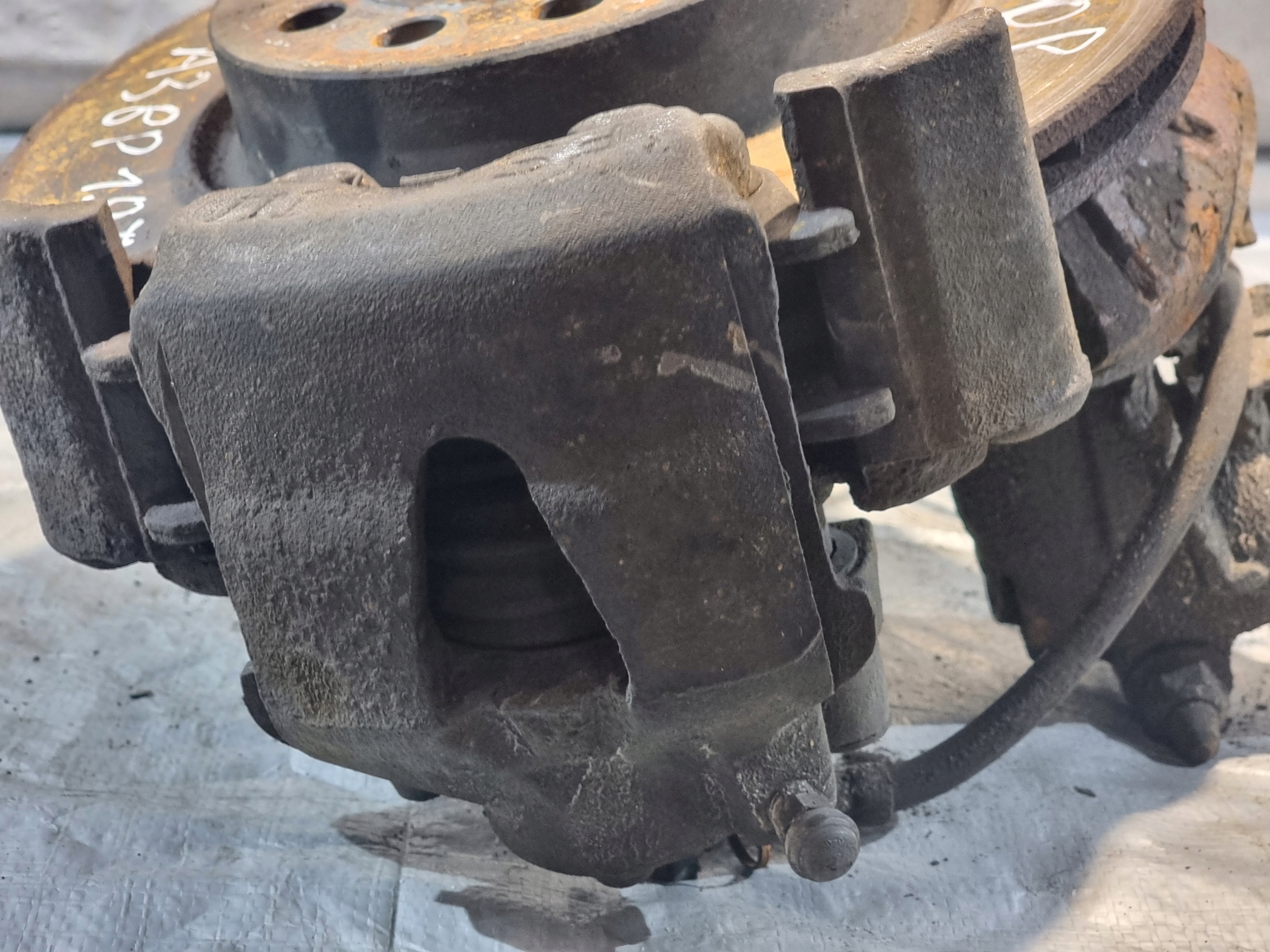 shock absorber McPherson swing right front 1K0413031AT AUDI A3 8P 1.9 TDI