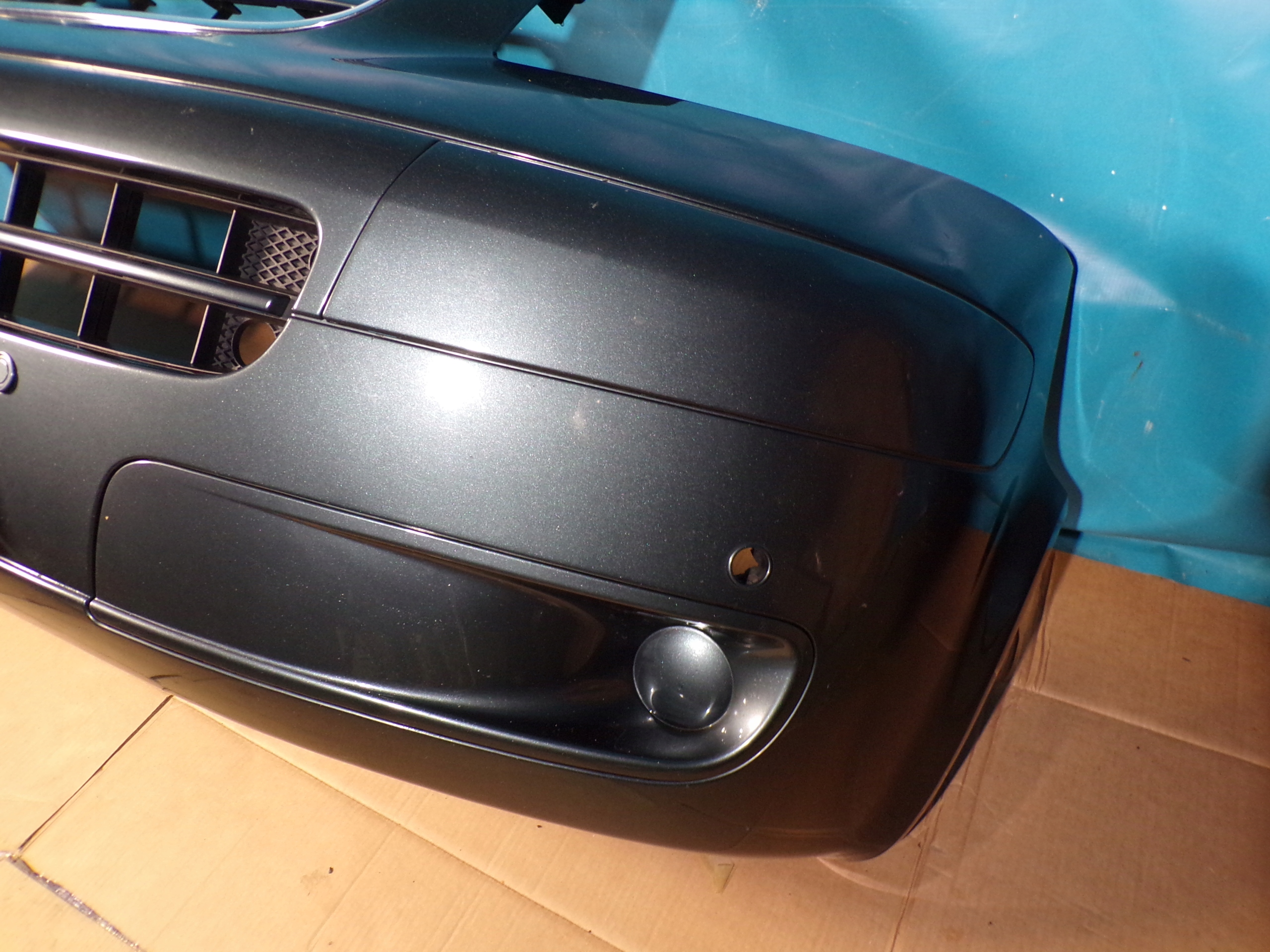 VW TRANSPORTER T5 MULTIVAN CARAVELLE front bumper front complete grey