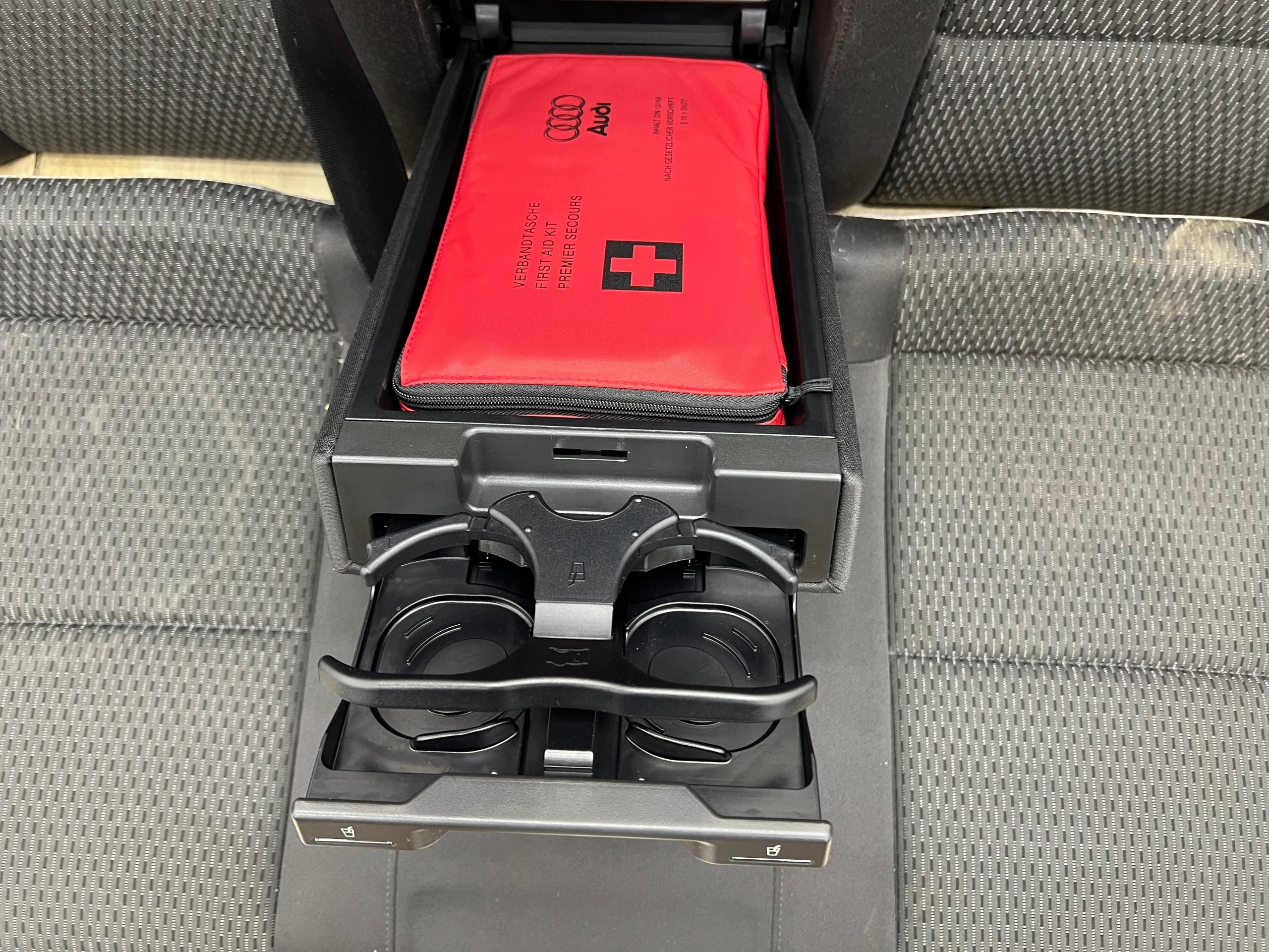 seats side MATERIAL AUDI A6 C6 LIFT KOMBI GRZANE nice