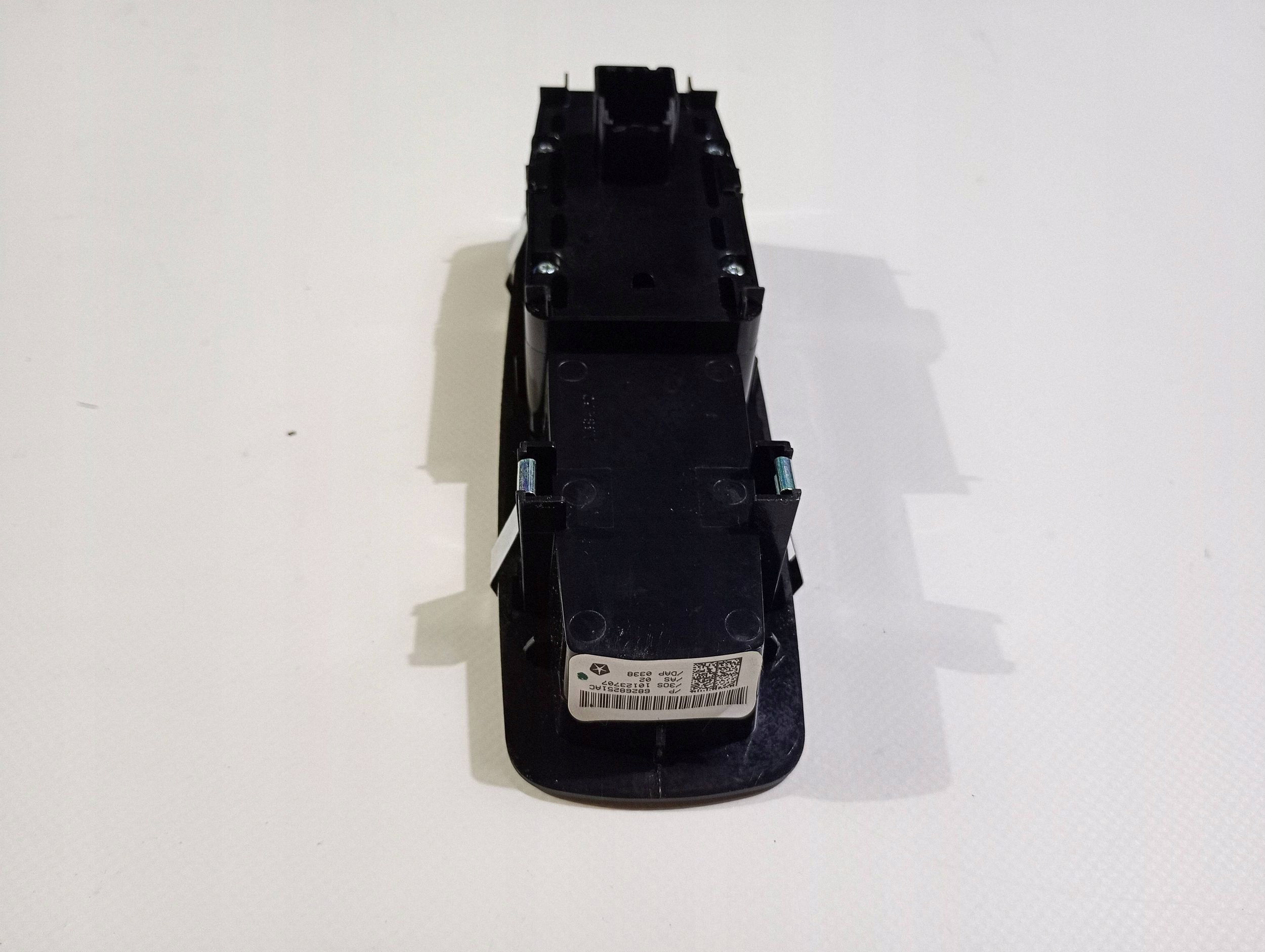 Panel switch button of the window right Dodge Charger 2015