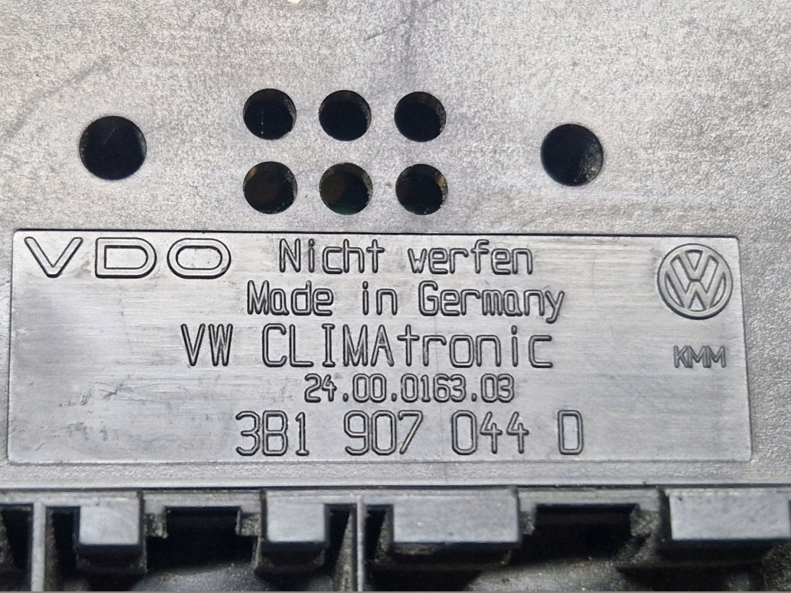 PANEL Bouches buses VW PASSAT B5 1.9 TDI 3B1907044B