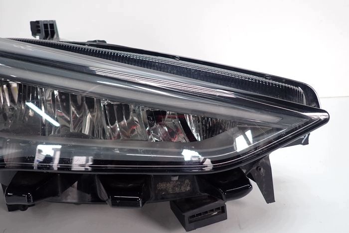 CUPRA BORN FULL LED reflektor right light right