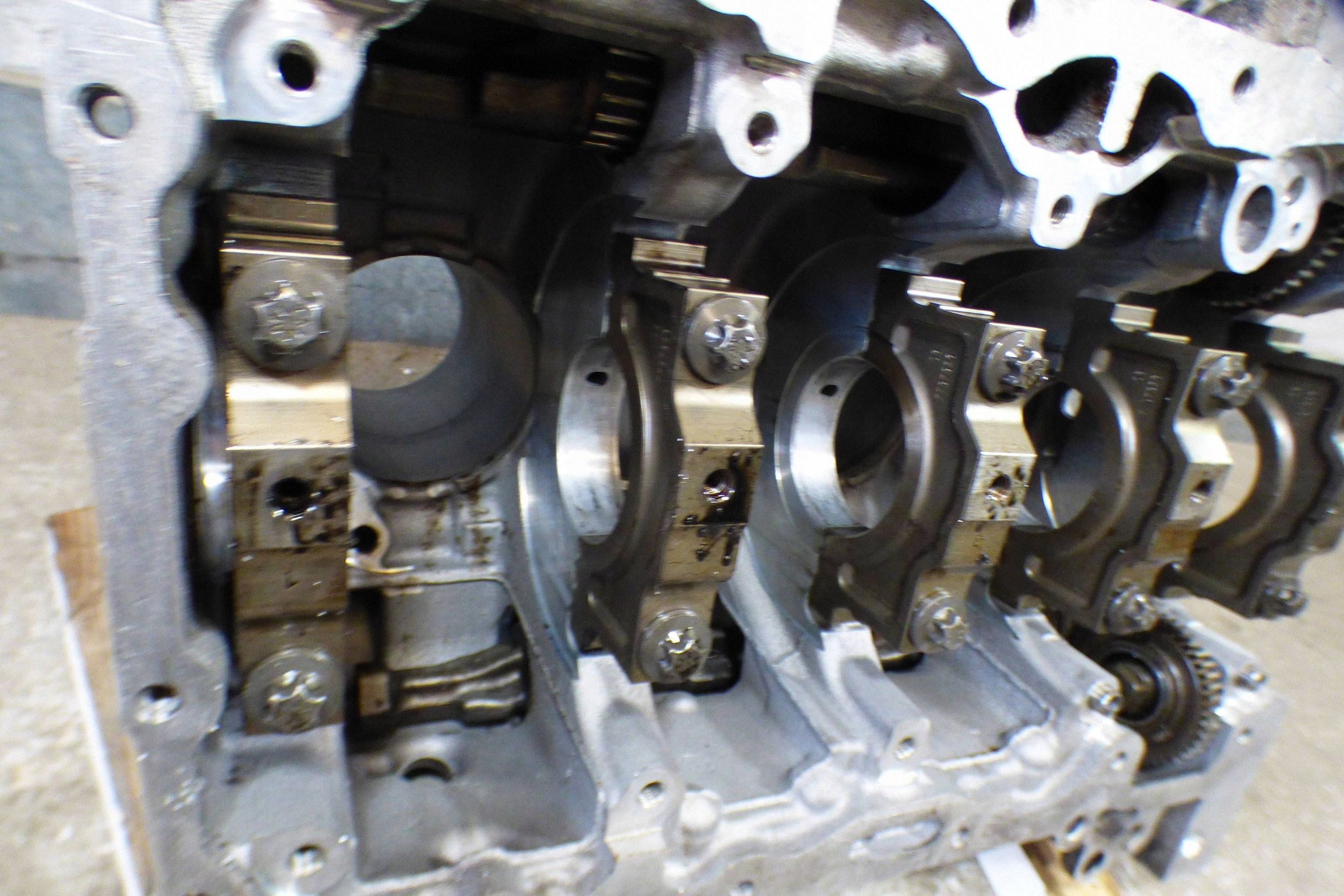 BMW 1 F20 2.0 D blok Motore B47D20A nominal st.BDB