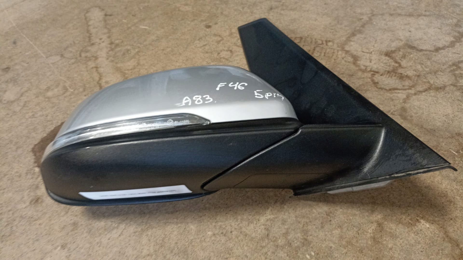 BMW 2 F46 mirror right 5PIN A83