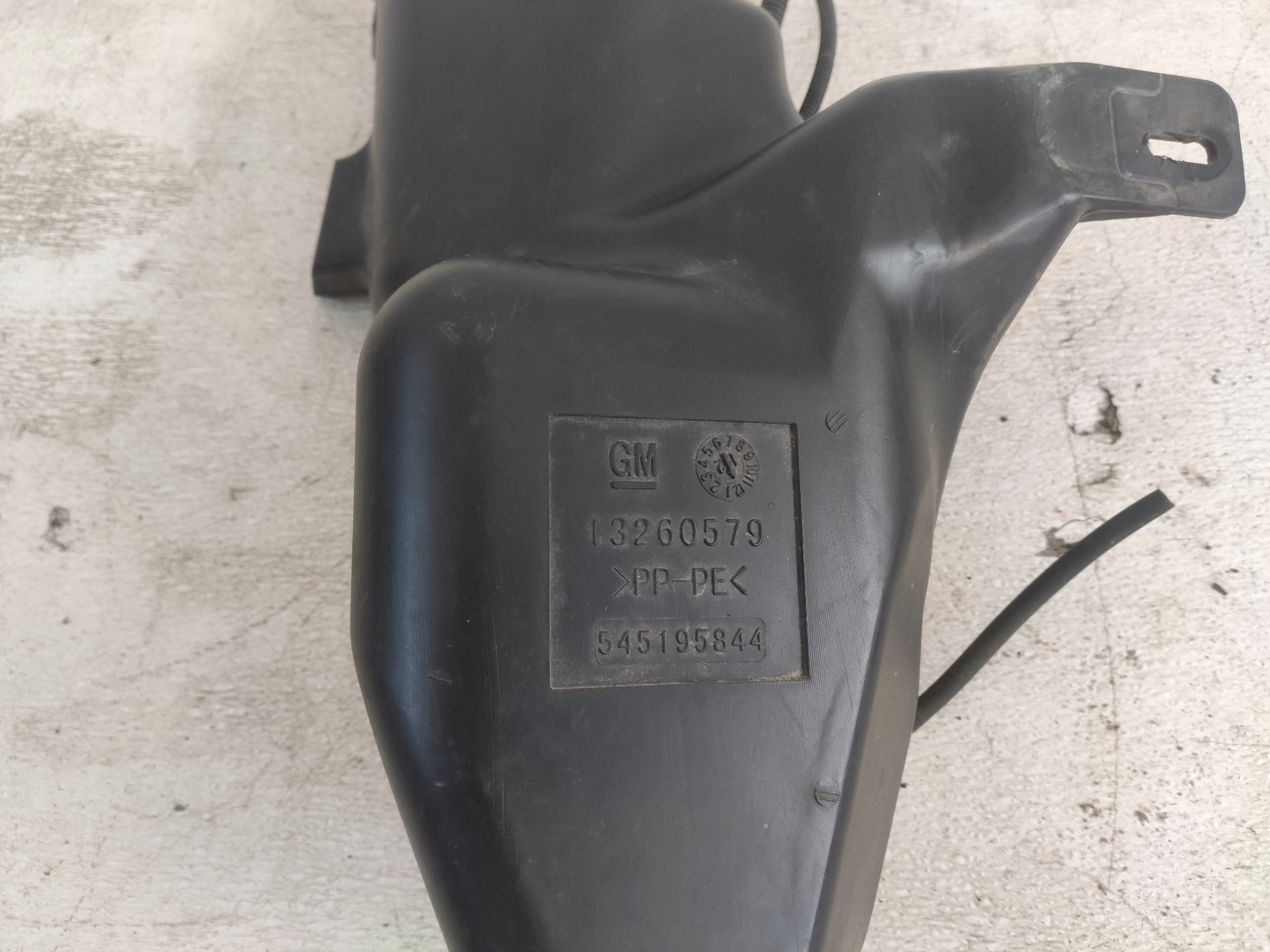 CHEVROLET CRUZE 2012 washer fluid tank
