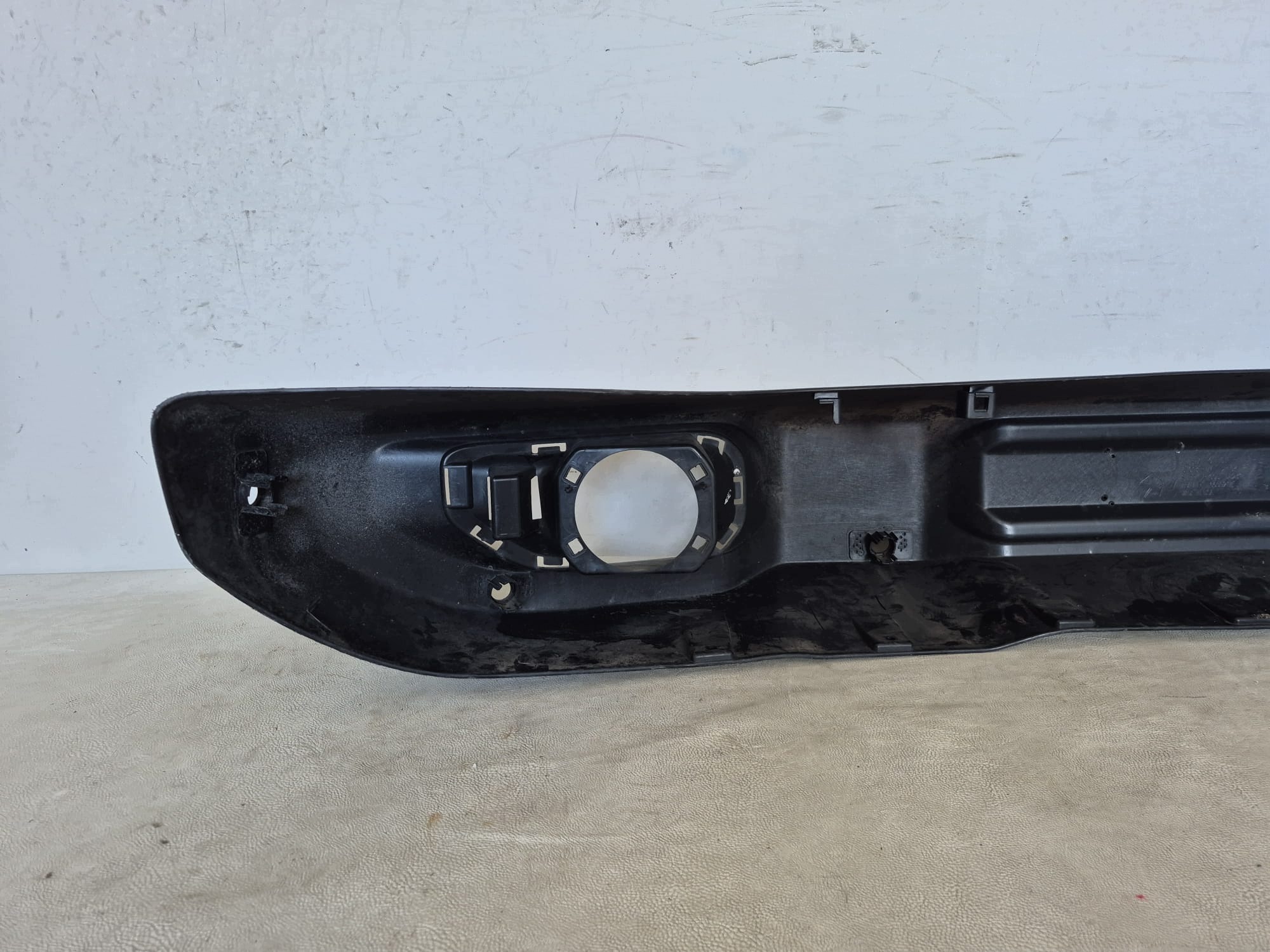 JEEP WRANGLER IV JL 18- bumper front front PDC 6NC13TRMAA