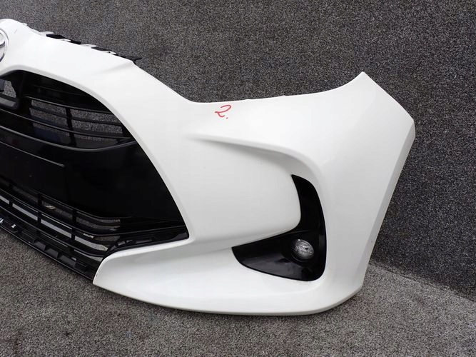 TOYOTA YARIS IV Frontstoßstange vorne