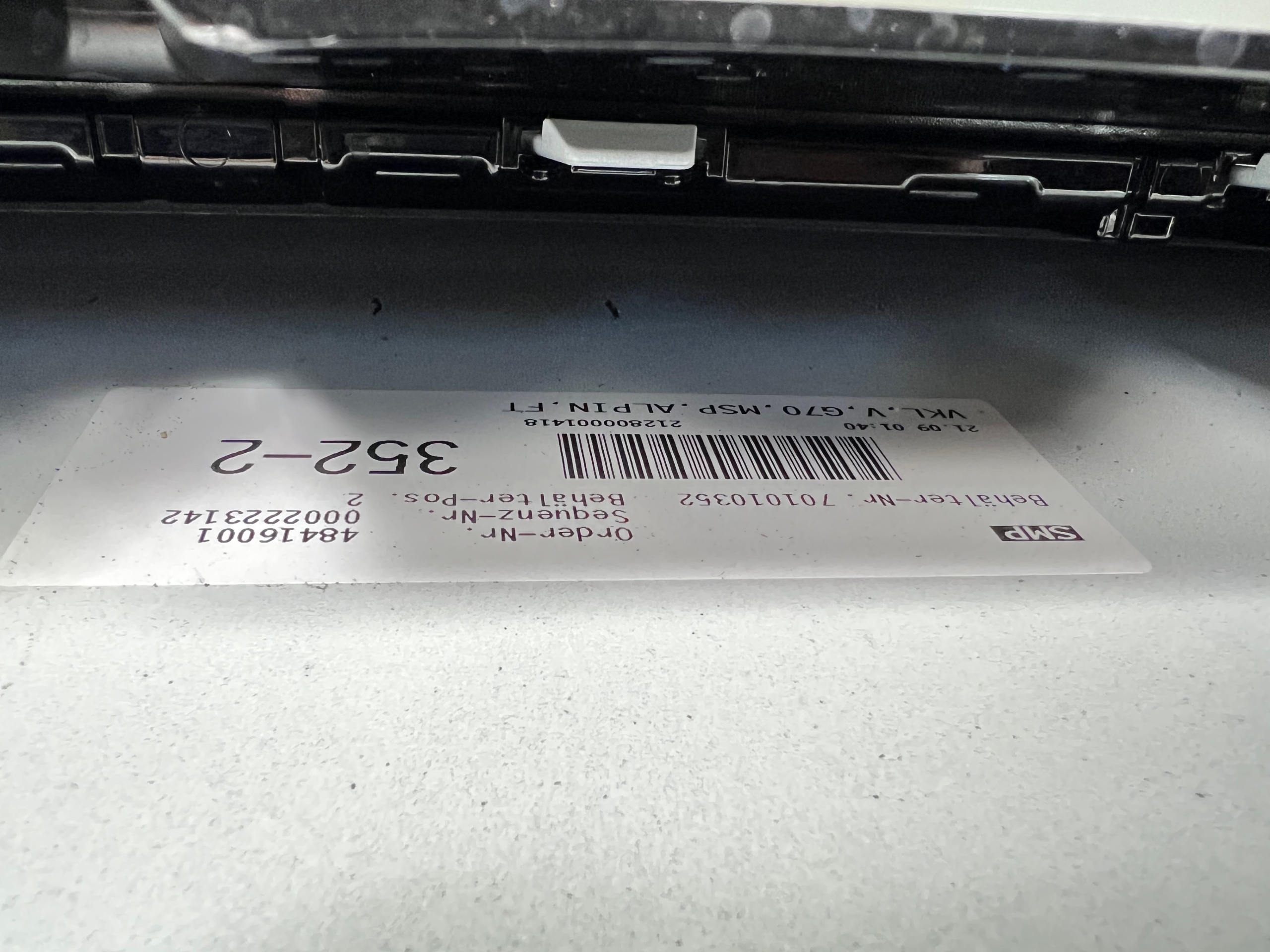 front bumper BMW G70 m-packet USA 4XPDC A300 ALPIN WEISS
