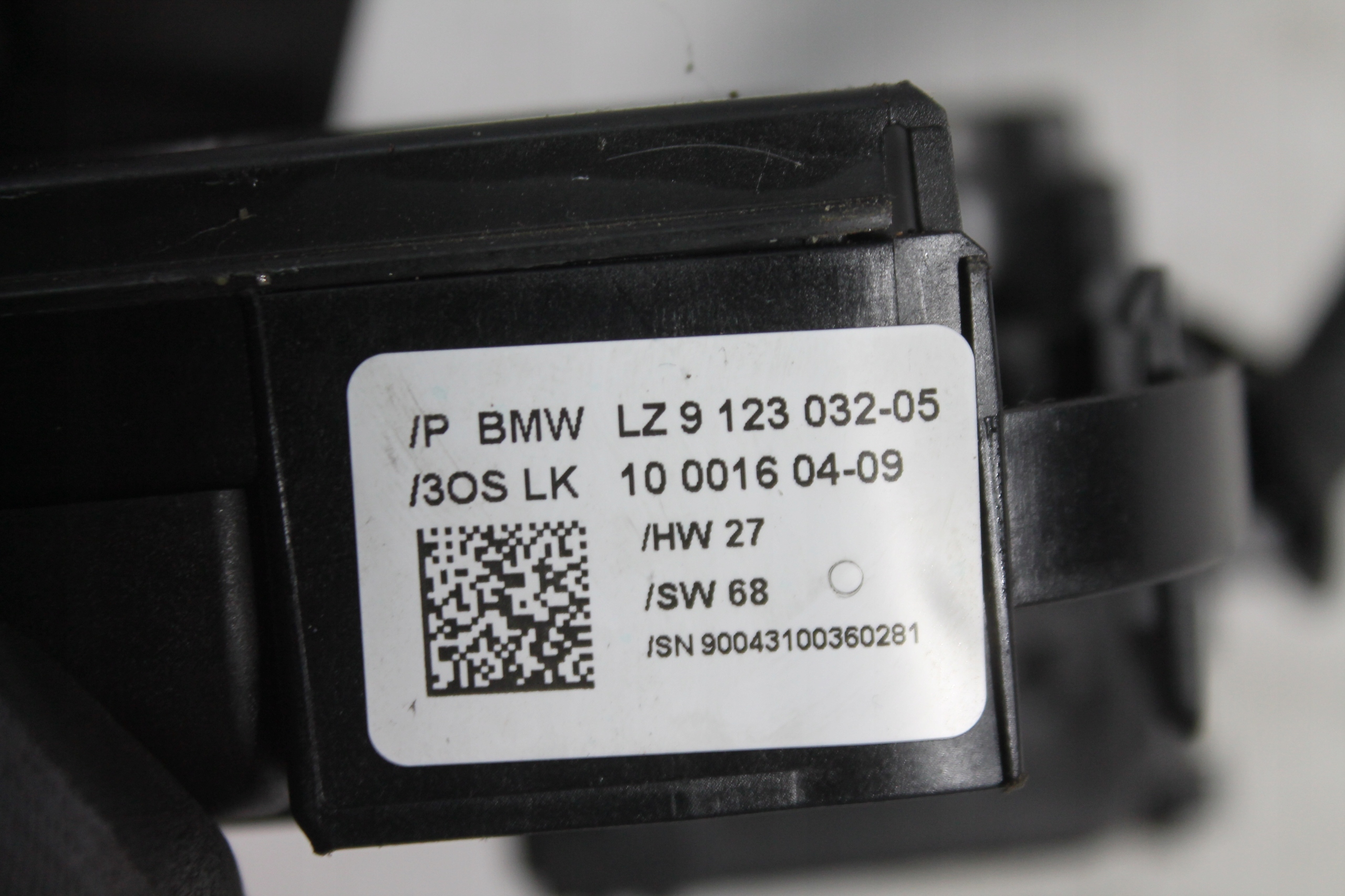 COMMODO ESSUIE GLACE 9123032 BMW E82 07-11