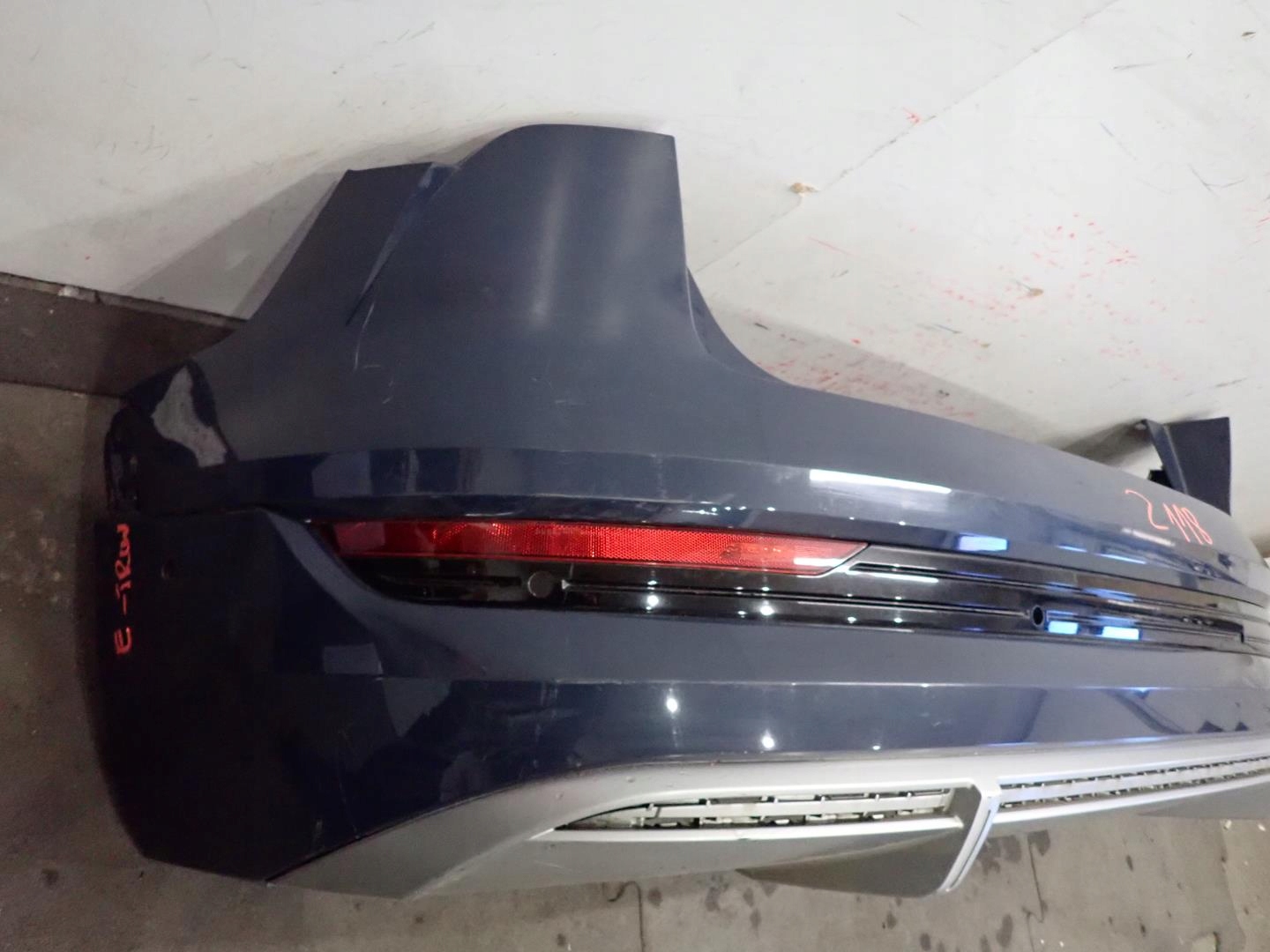 STOSSSTANGE HECK HINTEN AUDI E-TRON 2019- 4KE807511