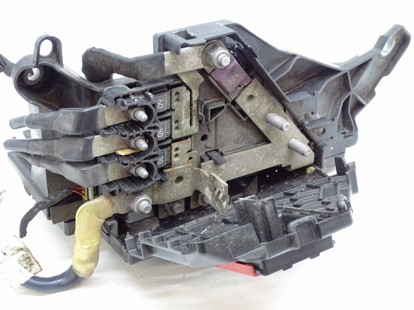 compartment of fuses terminal plus MERCEDES E C238 COUPE A2135403839