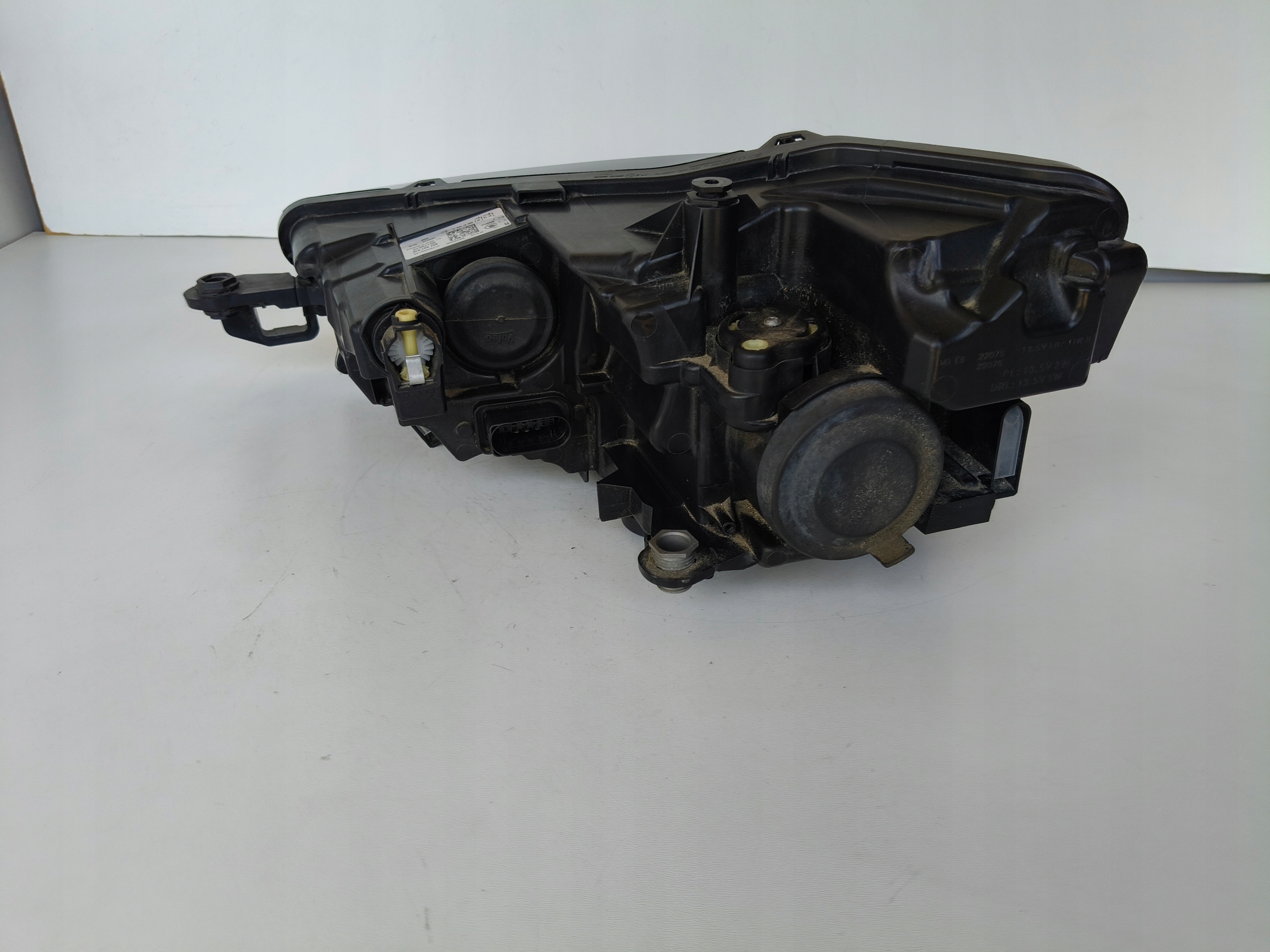 light right REFLEKTOR SKODA SCALA 657 18- LED