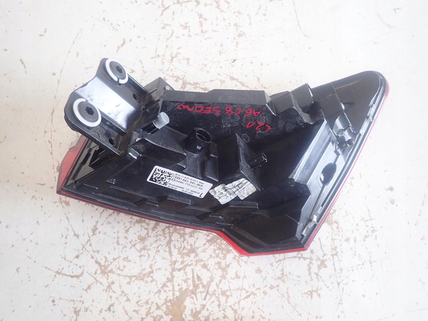 light rear part rear left AUDI A6 C8 2018- sedan
