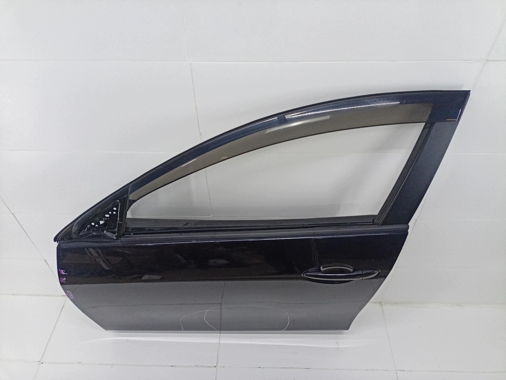 dveře předek levá strana Mazda 3 2 BL 2010