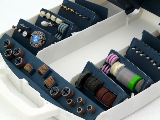 MULTISZLIFIERKA MINI-SZLIFIERKA WIERTARKA FREZARKA Maksymalna prędkość obrotowa 32500 RPM