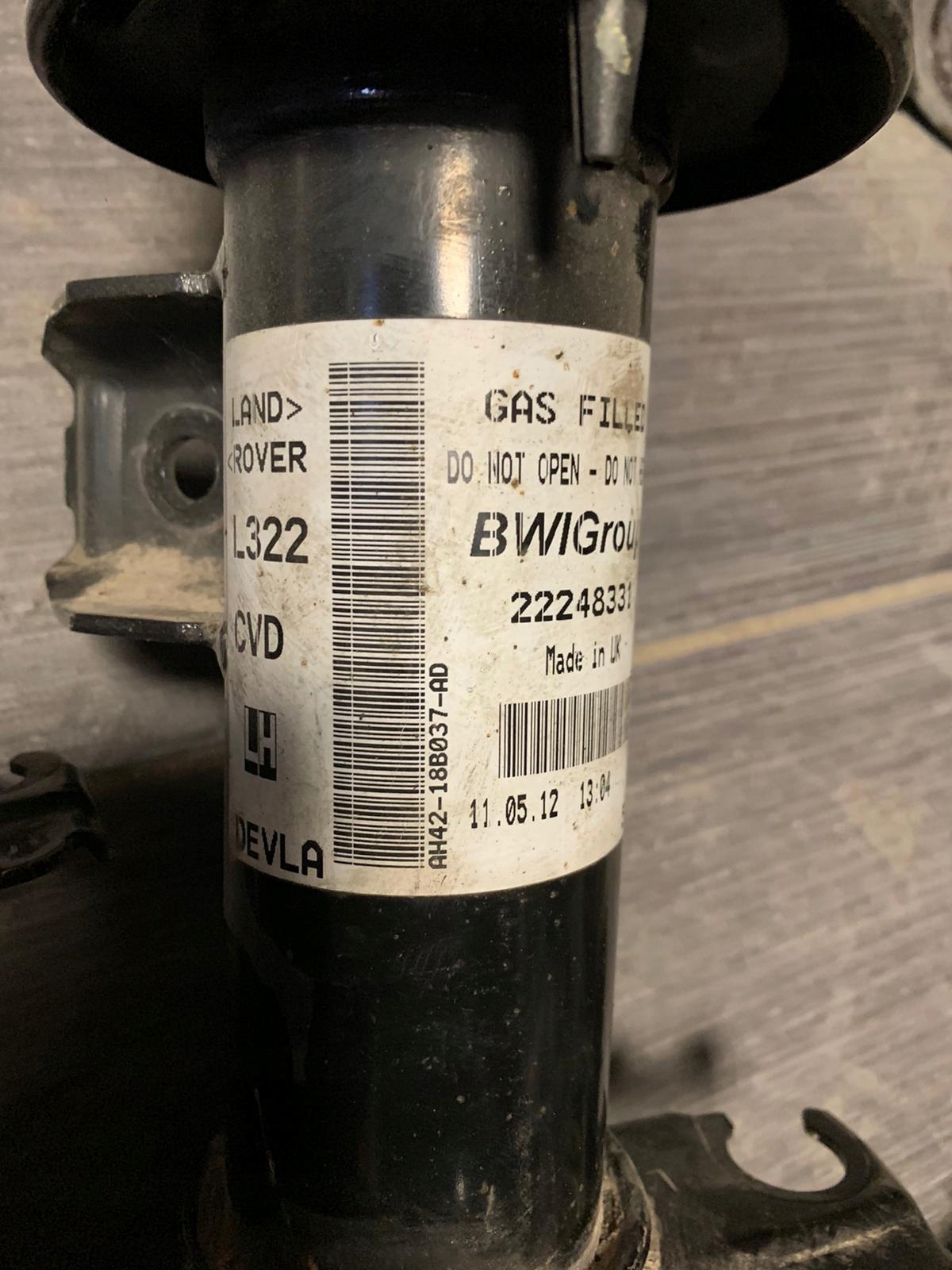 shock absorber left front RANGE ROVER VOGUE L322 1