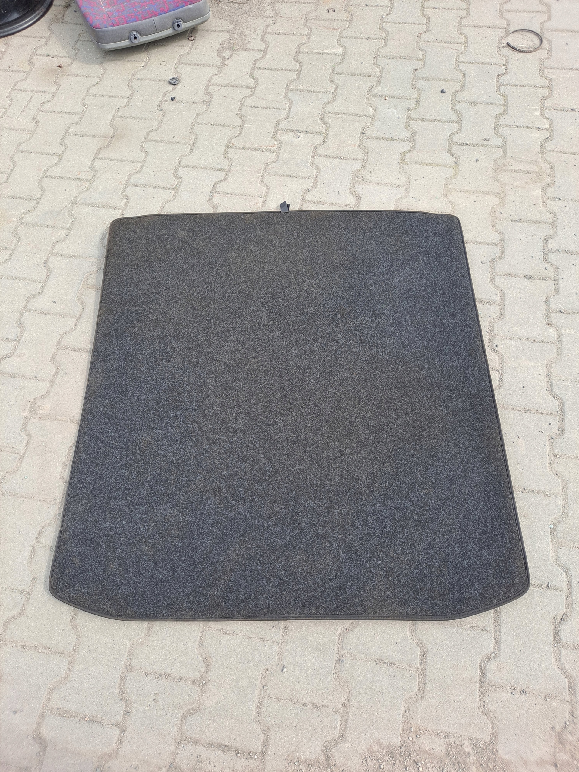 MATA WYKŁADZINA BAGAŻNIKA SKODA SUPERB III SEDAN 3V5061163