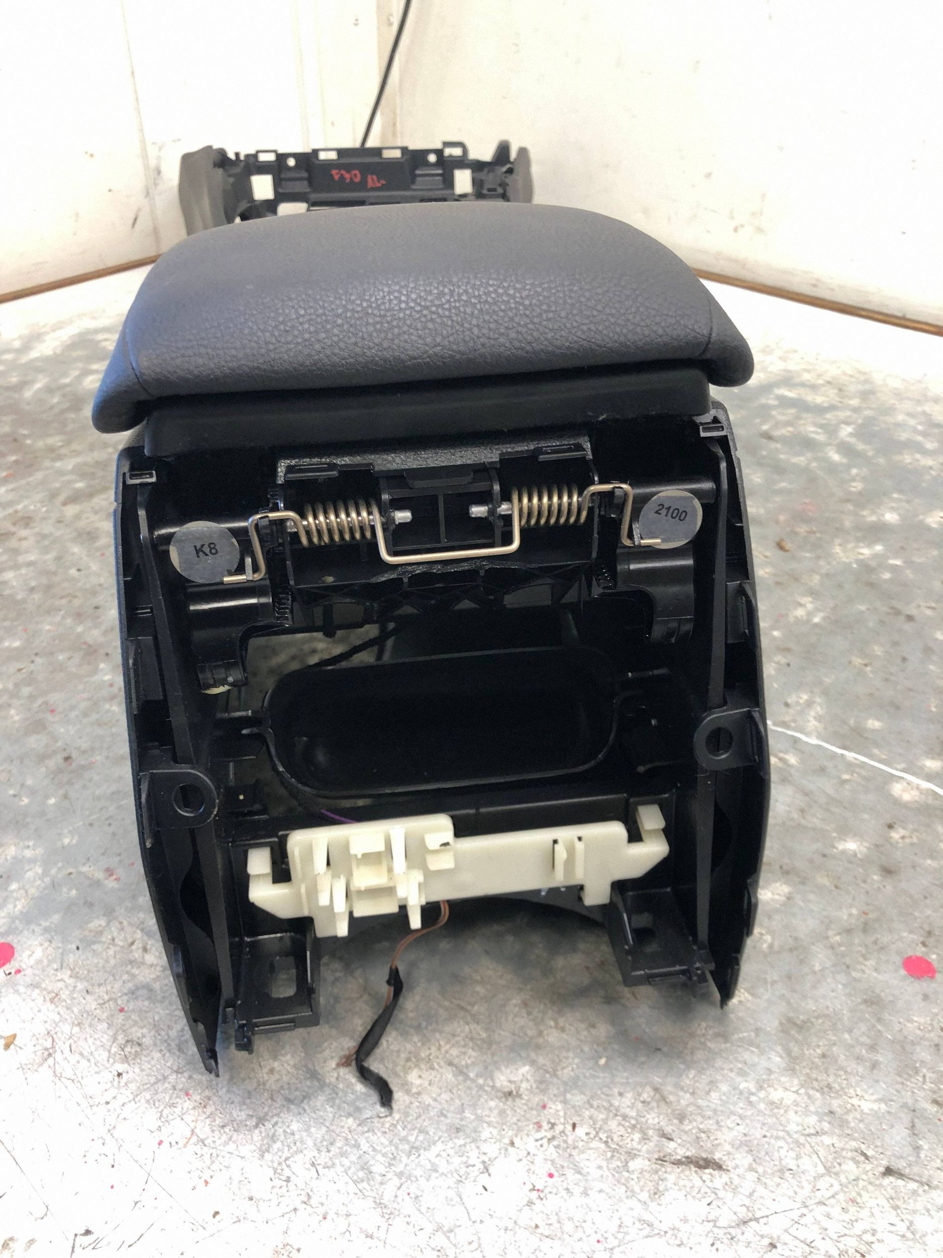 TUNEL mitte BMW F30 9235467