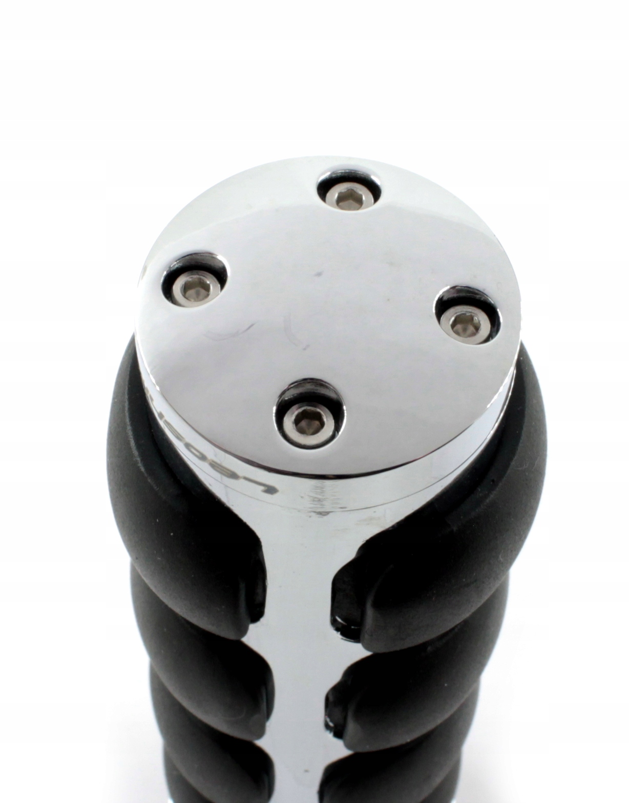 MANETKI CALOWE 685 CHROM CZARNA GUMA Dopasowanie do pojazdu produkt uniwersalny